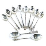 A collection of various silver teaspoons, to include apostle spoons, 3oz.