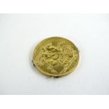 A George V full gold sovereign 1915, 8.0g.