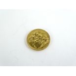 A George V full gold sovereign, 8.0g.