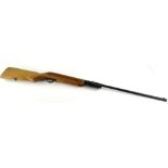 A Relum Sporter model LP25.22 air rifle, with beech stock, 109cm long.