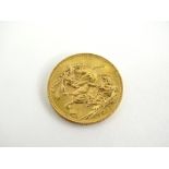 A George V full gold sovereign 1913, 8.0g.