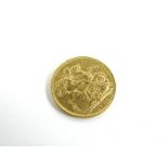 An Edward VII full gold sovereign 1904, 8.0g.