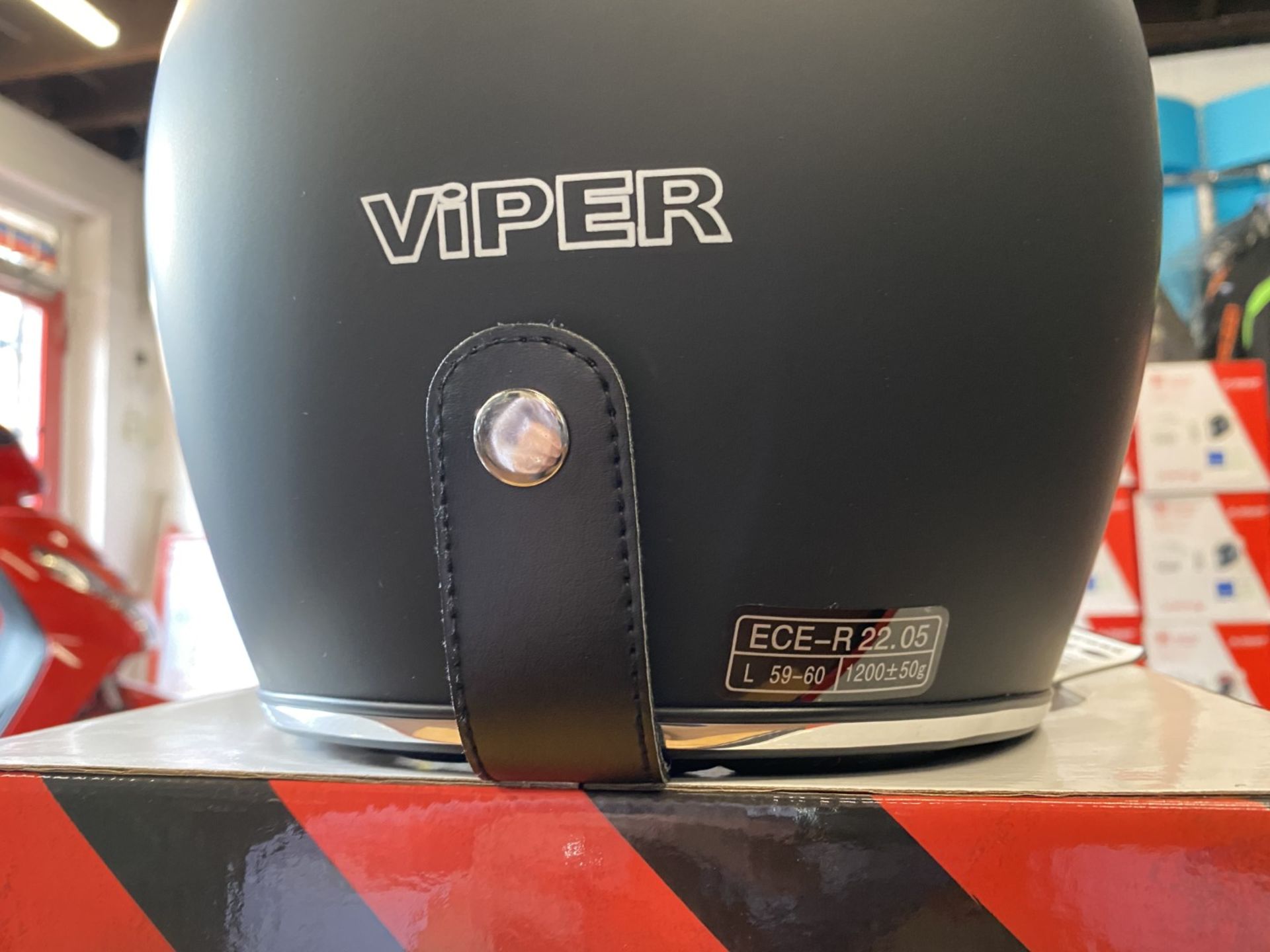 Viper RS-05 Black Matt Large - Viper Helmets - Motorcycle / Motorbike Helmet - RRP £50.00 - Image 3 of 5