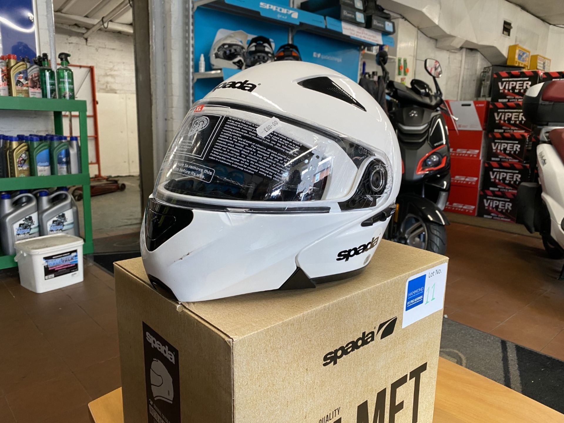 Spada Reveal White X-Large Helmet - Moto Headwear - Motorcycle / Motorbike Helmet - RRP £80.00 - Image 2 of 5