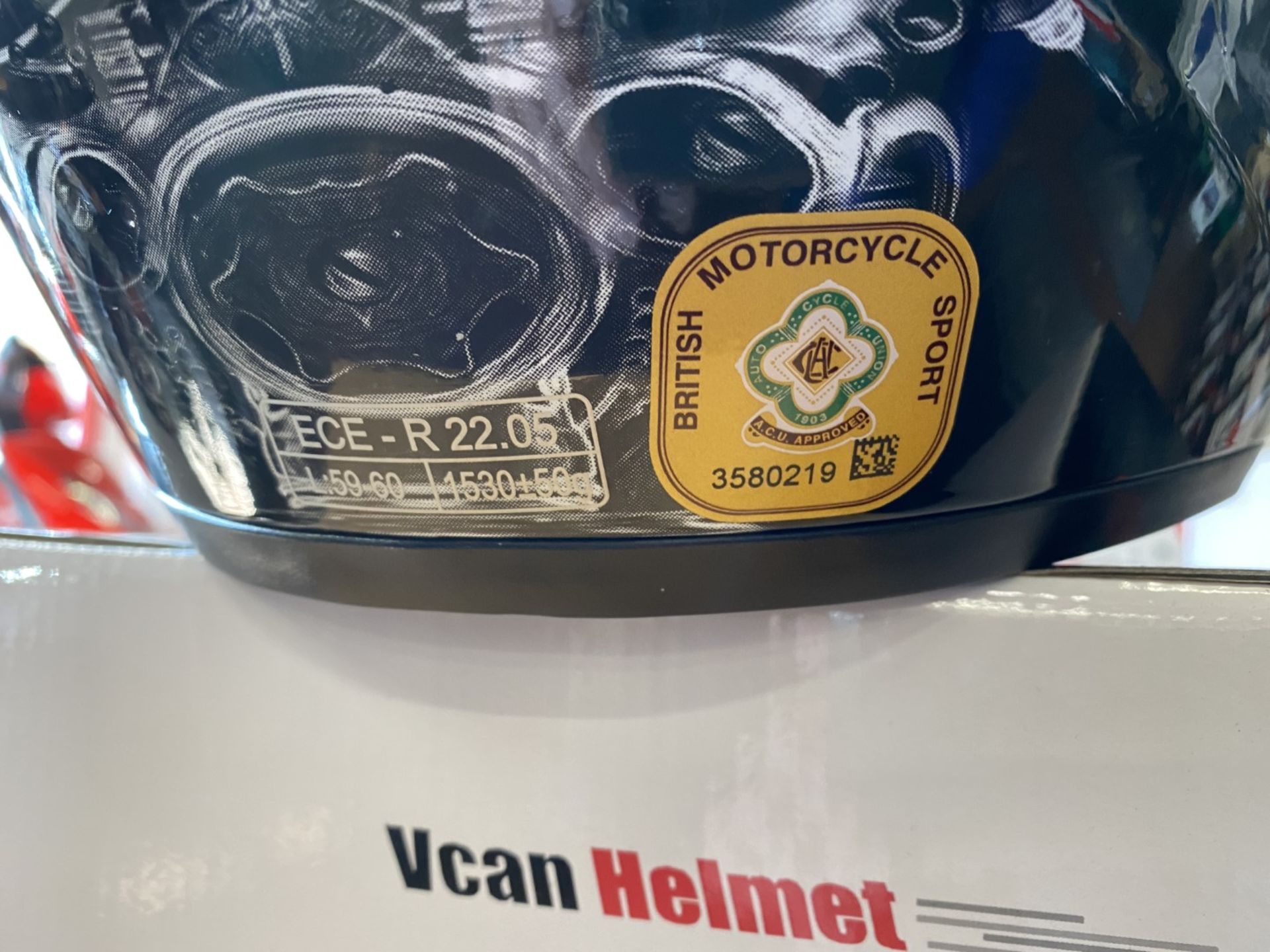Vcan Helmet V128 Drogan Large - Vcan Helmets - British Motorcycle / Motorbike Sport Approved Helmet - Image 4 of 5