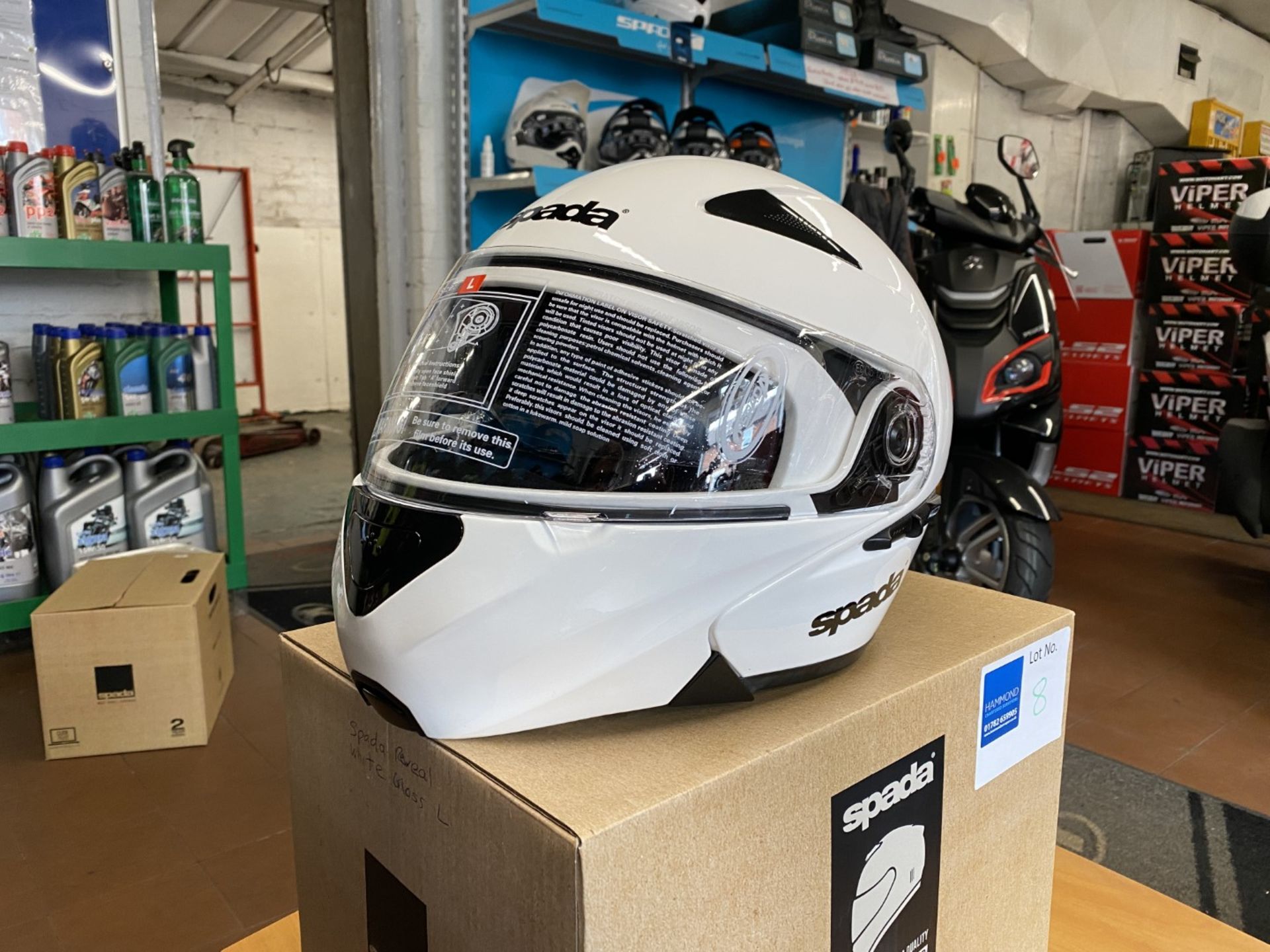 Spada Reveal White Large Helmet - Moto Headwear - Motorcycle / Motorbike Helmet - RRP £80.00 - Image 2 of 6