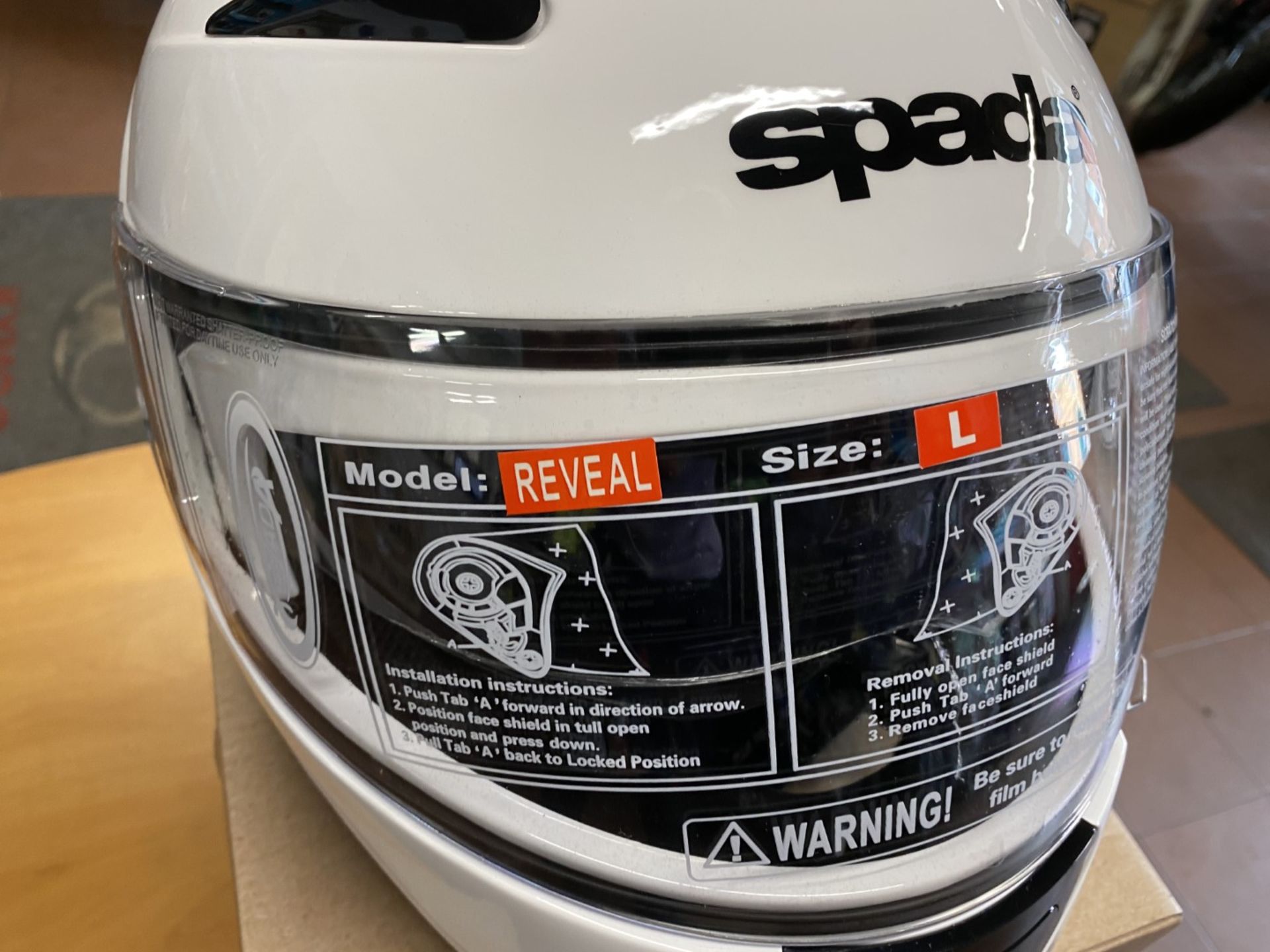 Spada Reveal White Large Helmet - Moto Headwear - Motorcycle / Motorbike Helmet - RRP £80.00 - Image 4 of 6