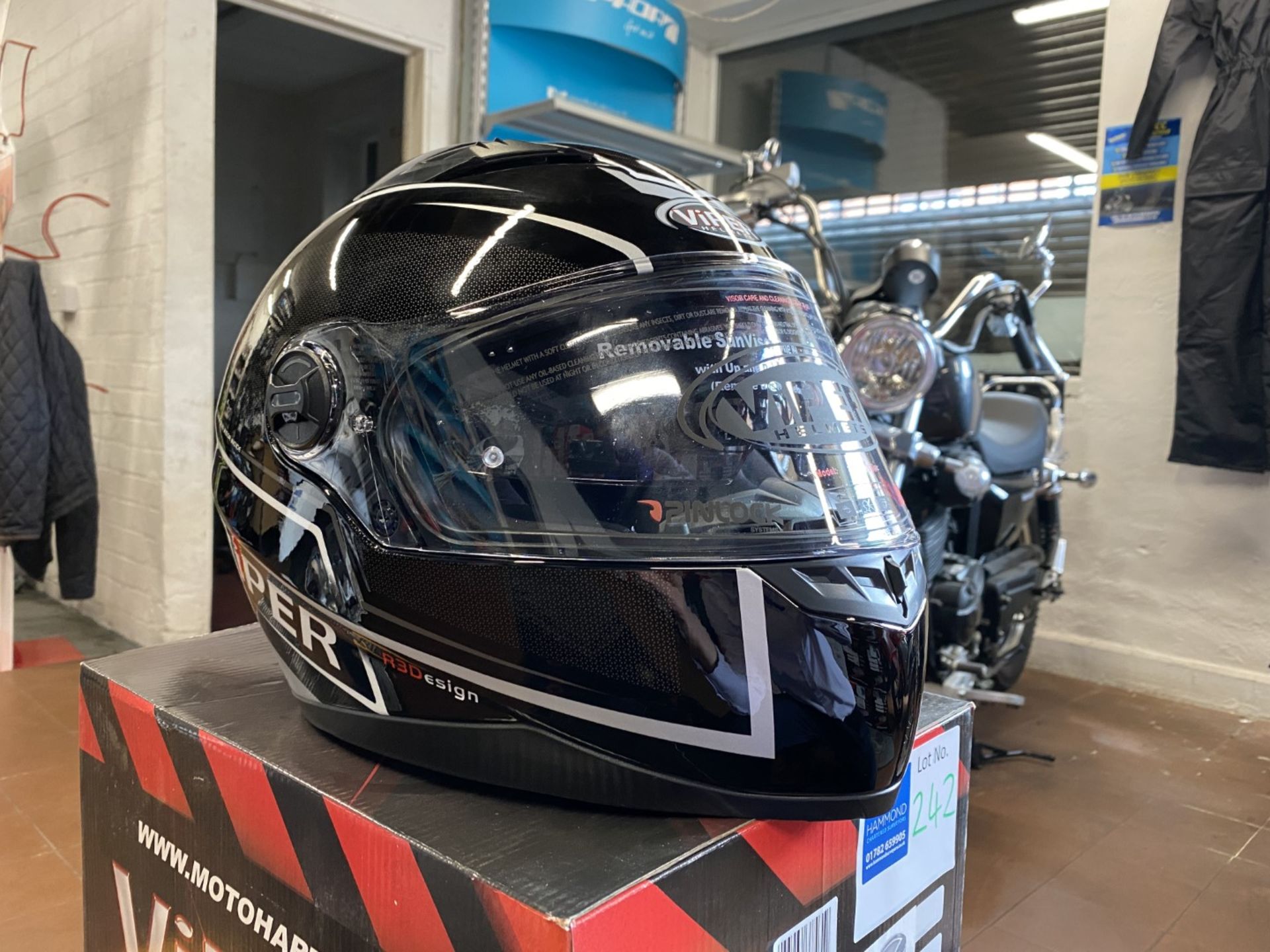 Viper RSV77 Black X-Large - Viper Helmets - Motorcycle / Motorbike Helmet - RRP £69.99 - Image 3 of 5