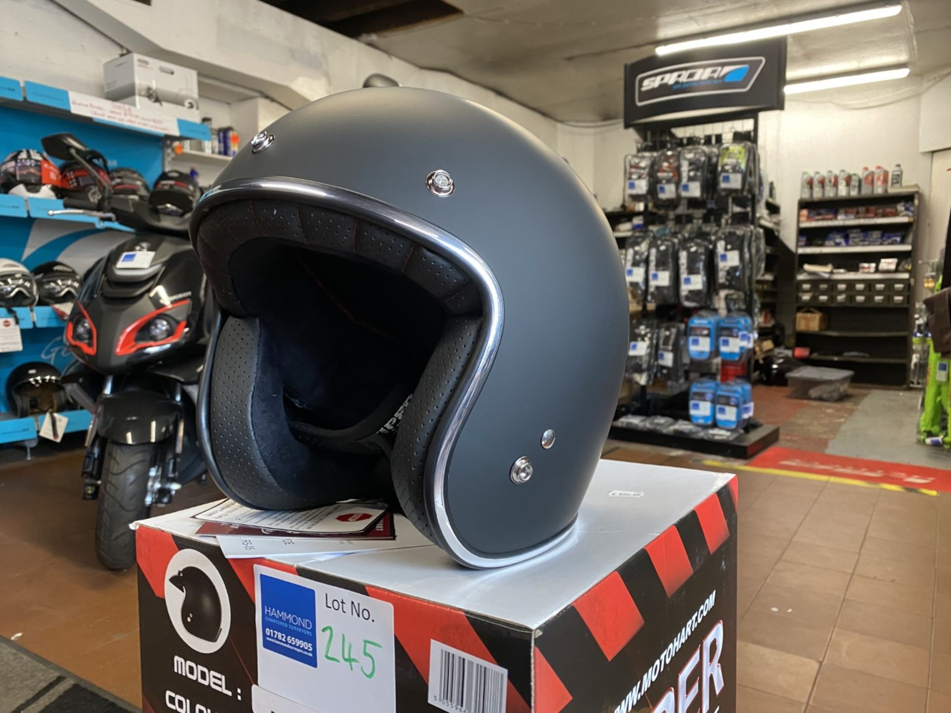 Viper RS-05 Black Matt Large - Viper Helmets - Motorcycle / Motorbike Helmet - RRP £50.00