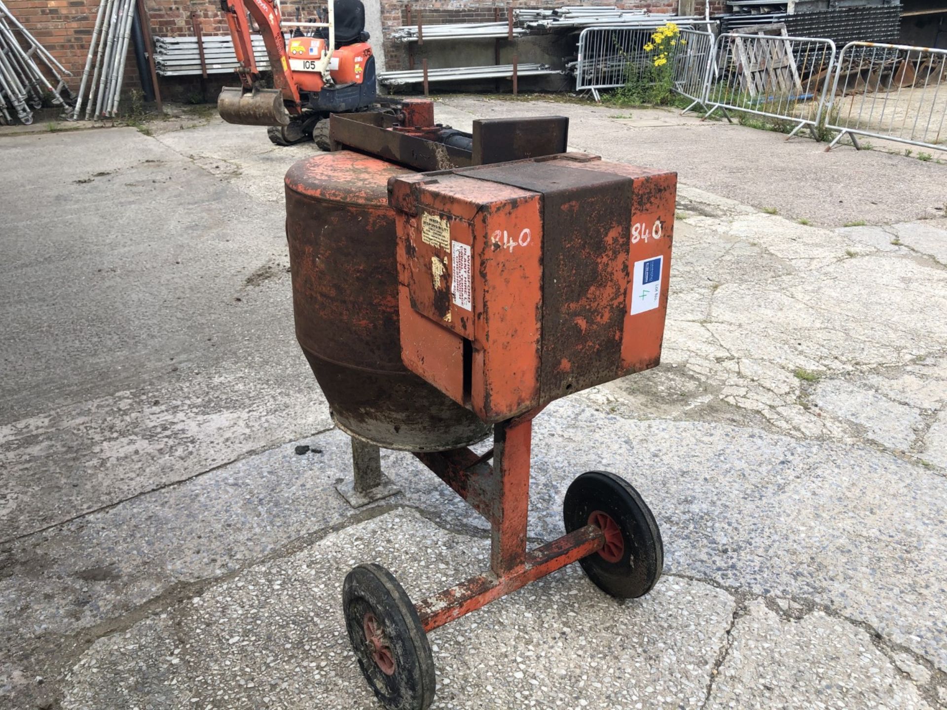 Portable Concrete / Cement Mixer - NOT TESTED