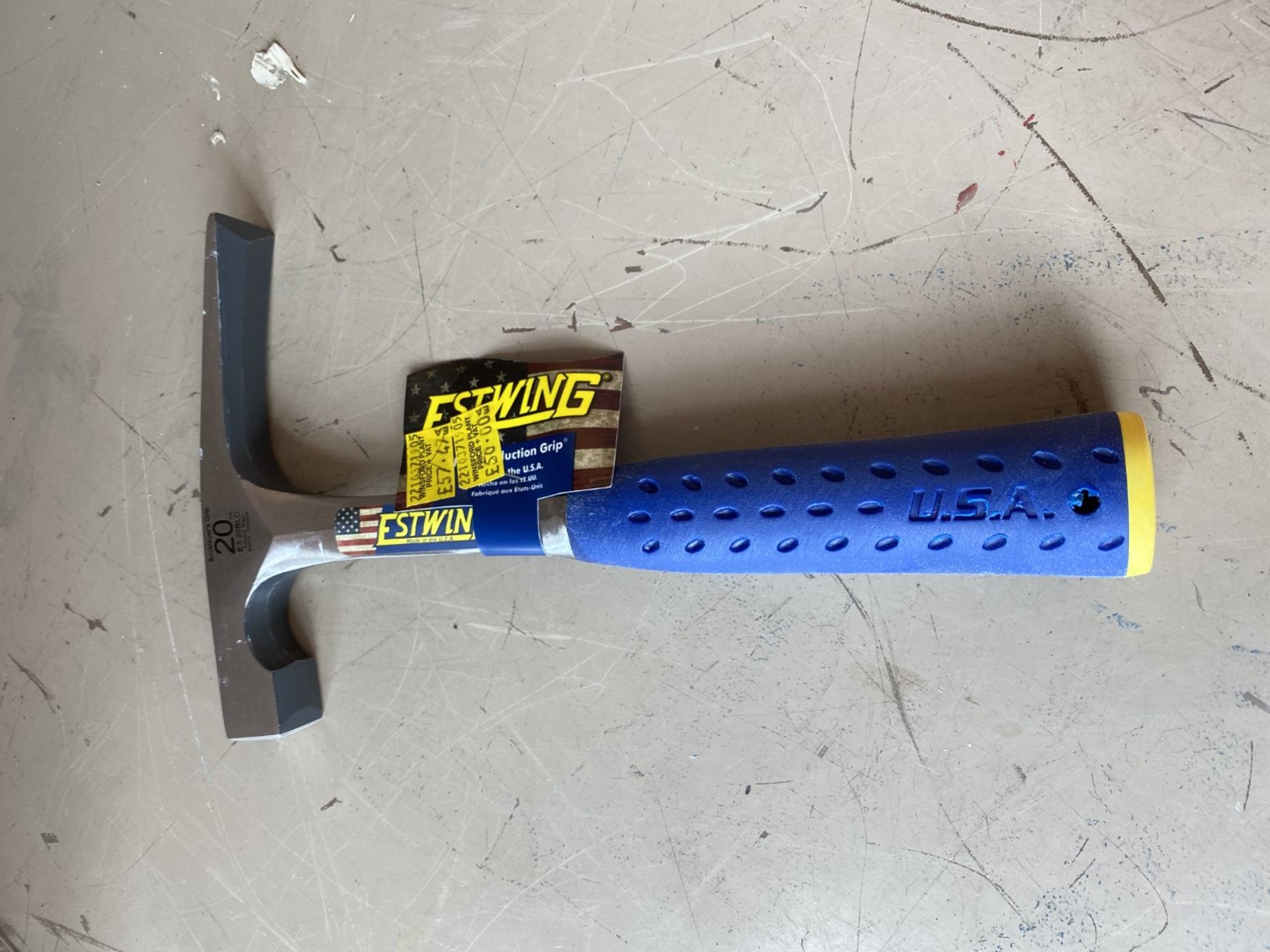 NEW Estwing bricklayer's grip, RRP £50.00