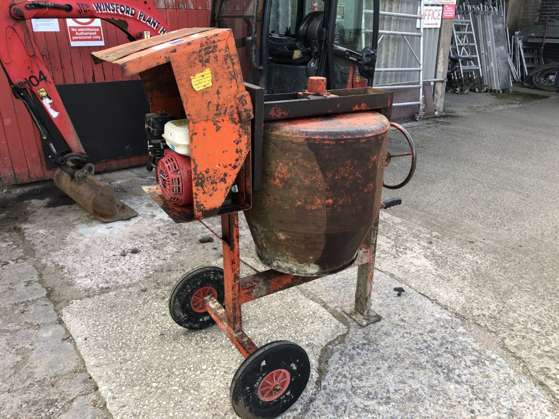 Portable Concrete / Cement Mixer - NOT TESTED - Image 3 of 6