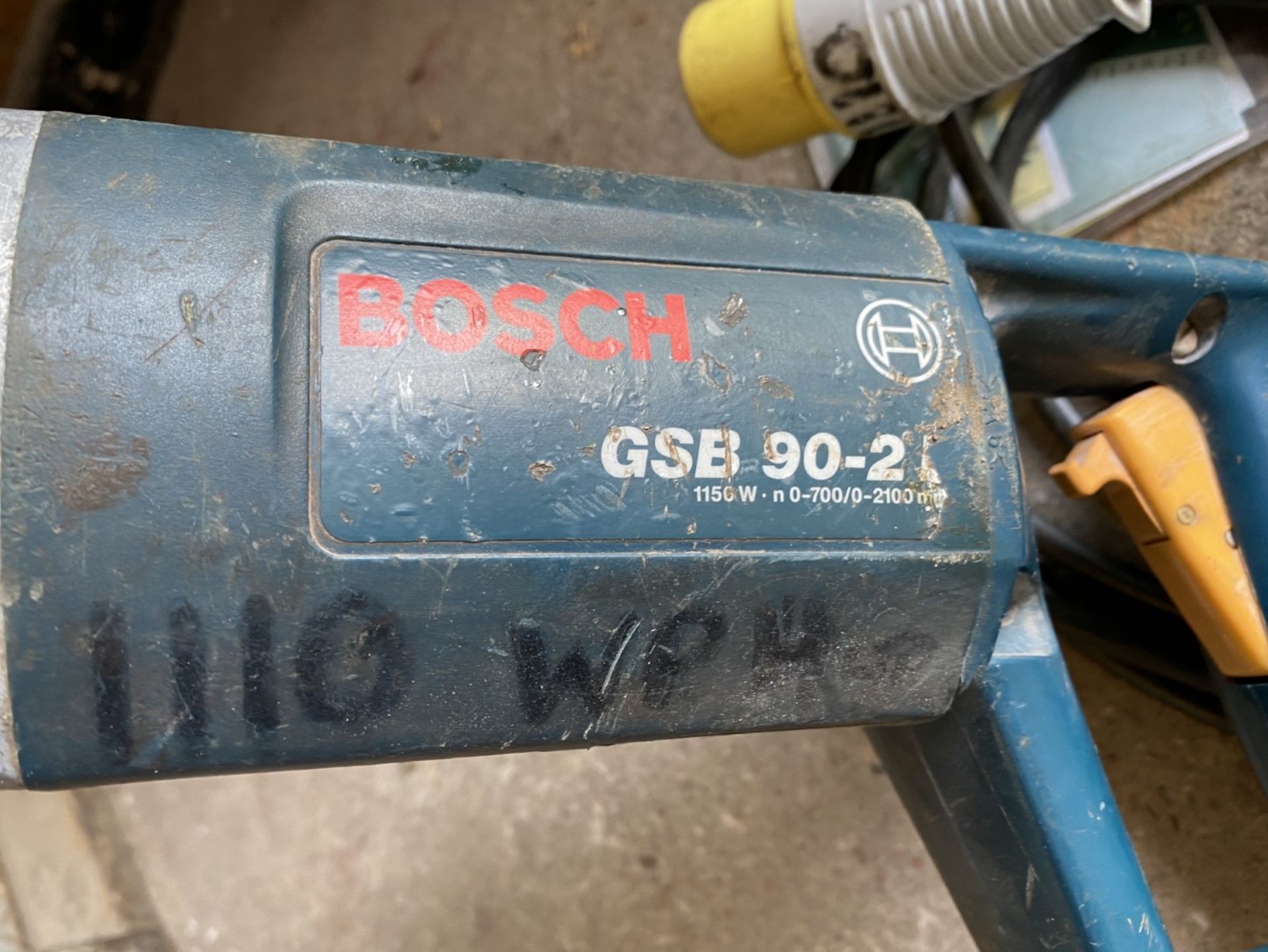 Bosch GSB 90-2E impact drill, 110v - NOT TESTED - Image 3 of 5