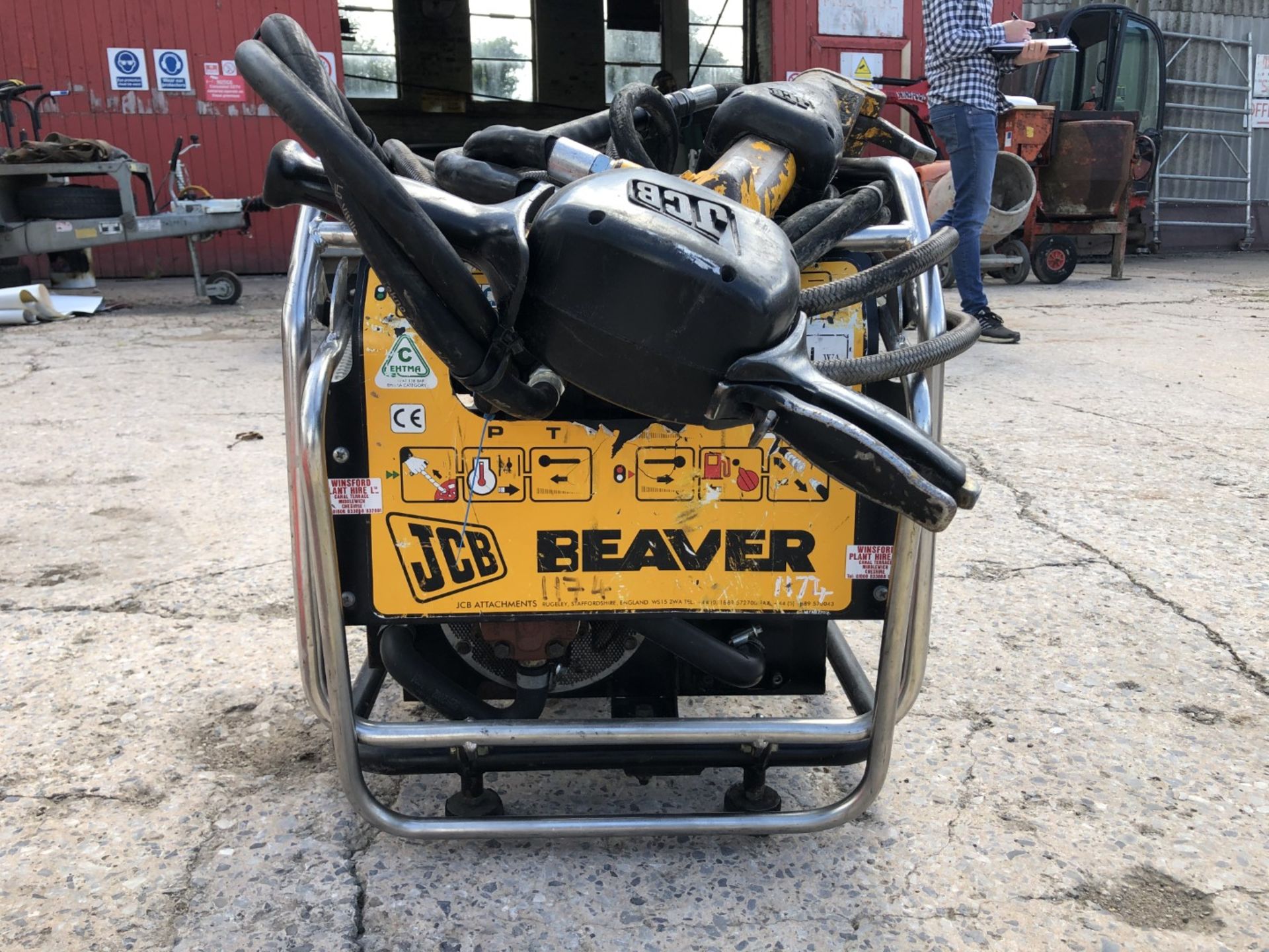 JCB Beaver Powerpack with hydraulic breaker attachment - NOT TESTED - Image 3 of 8