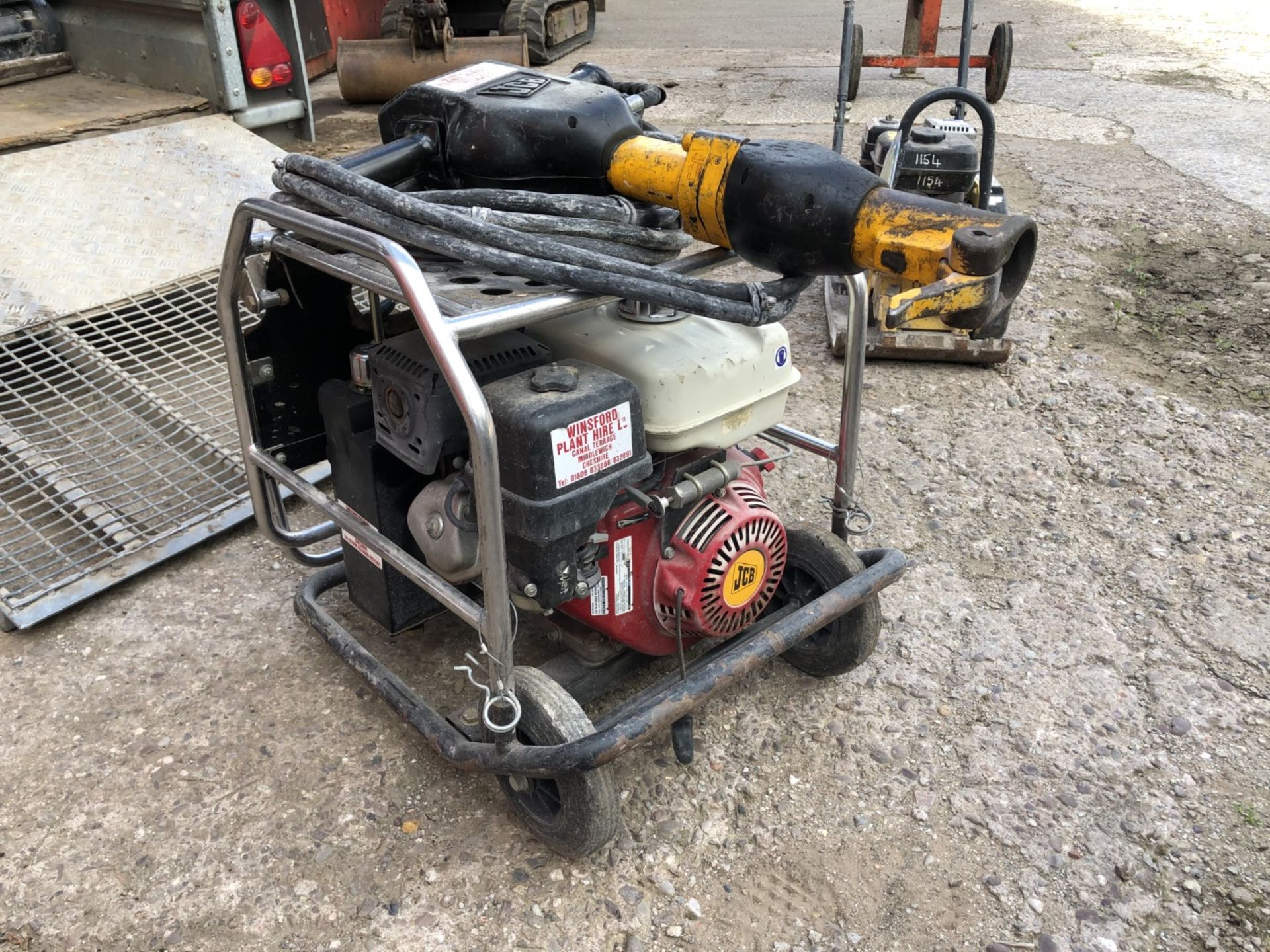 JCB Beaver Powerpack with hydraulic breaker attachment - NOT TESTED - Image 3 of 3