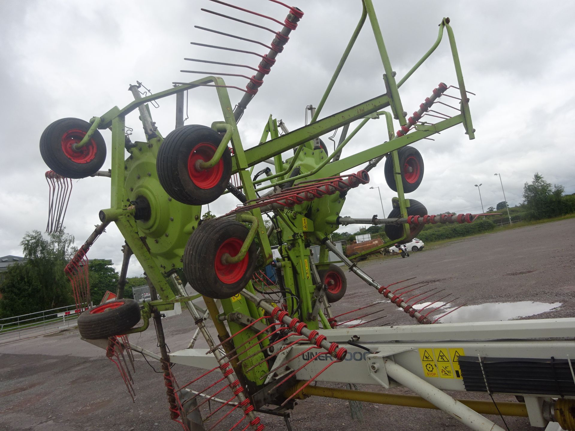 CLAAS LINER 3000 4 ROTAR RAKE - Image 3 of 3