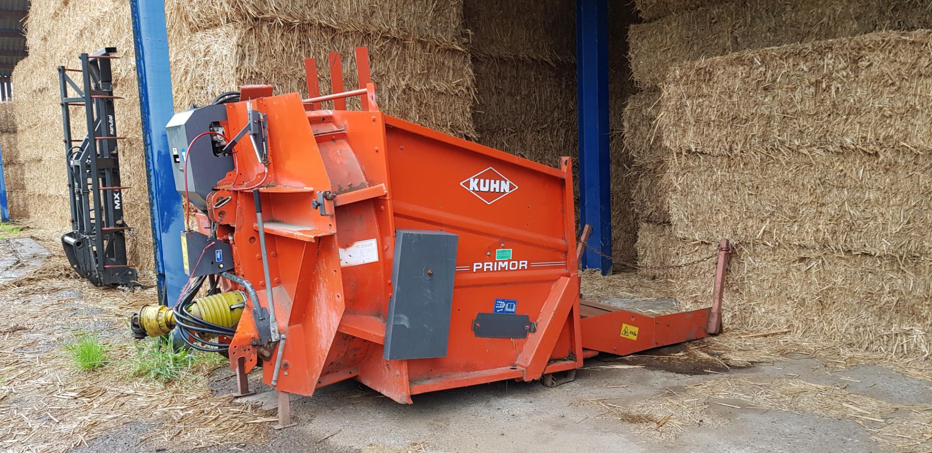 2001 KUHN PRIMOR P STRAW CHOPPER