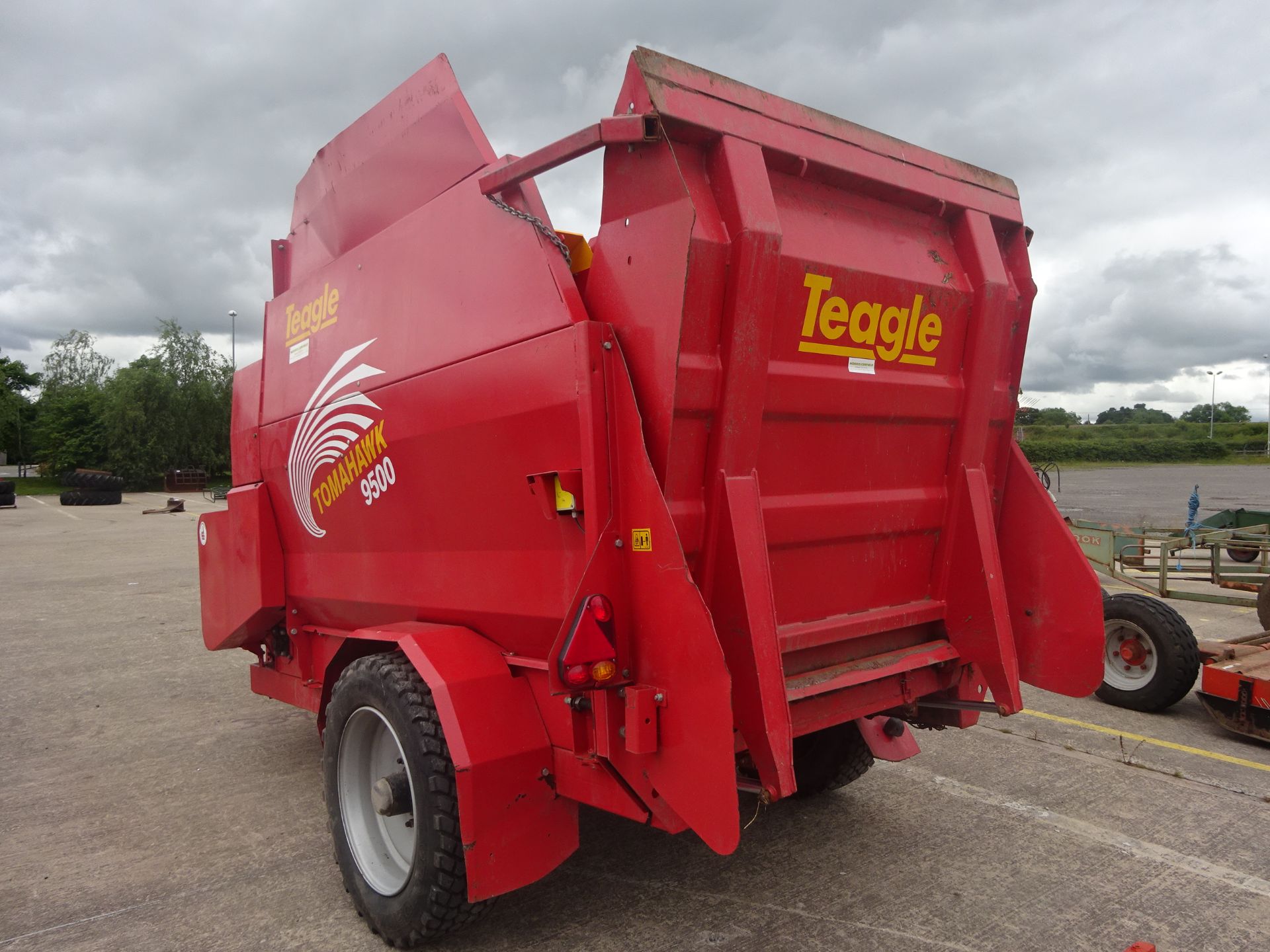 2016 TEAGLE TOMAHAWK 9500 STRAW CHOPPER - Image 3 of 3