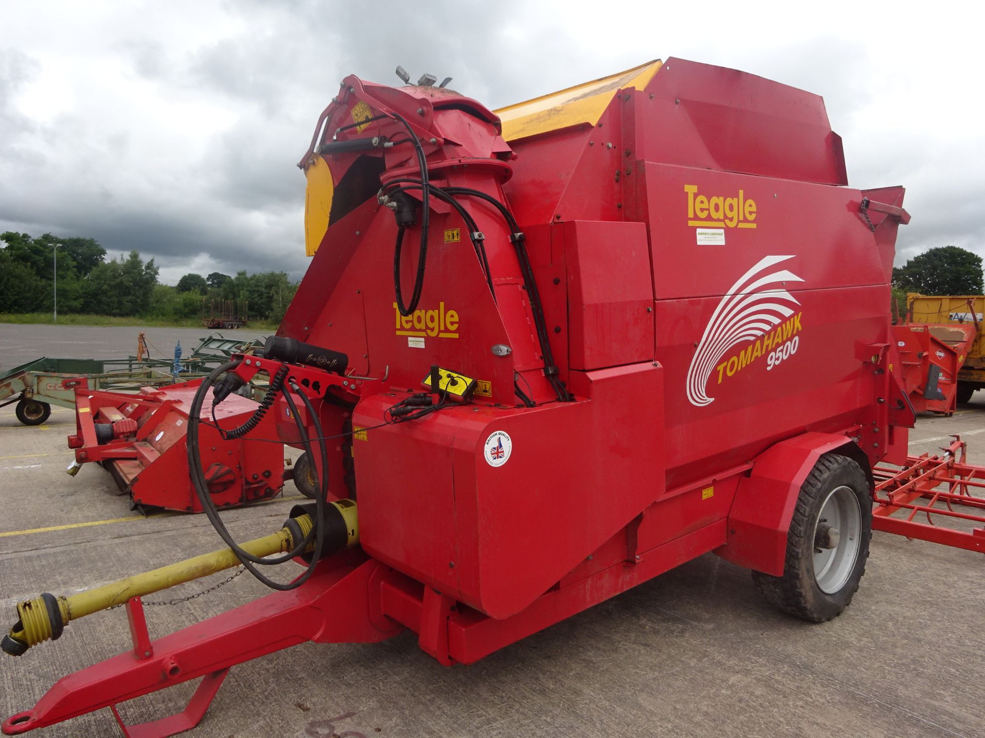 2016 TEAGLE TOMAHAWK 9500 STRAW CHOPPER - Image 2 of 3