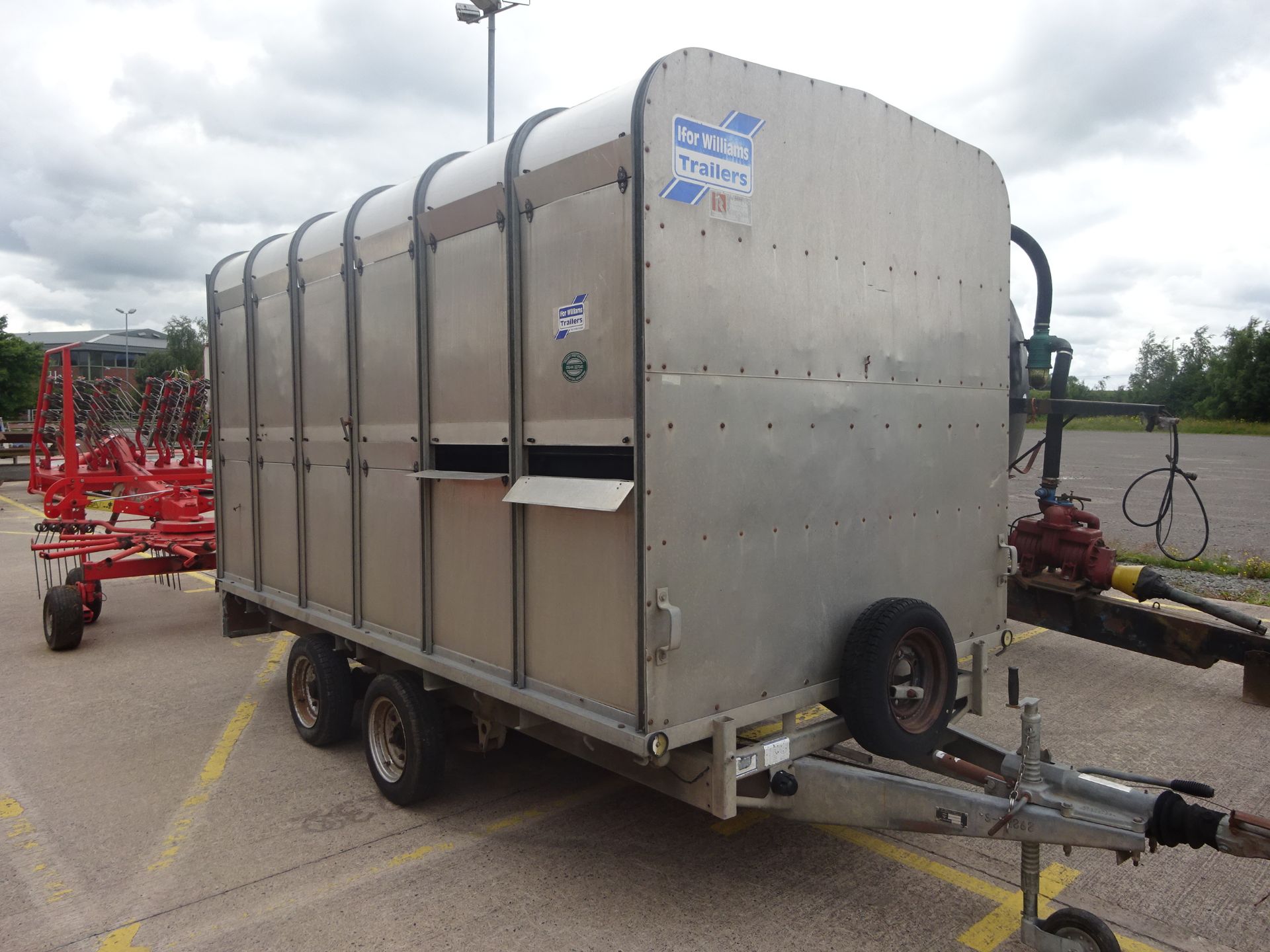 IFOR WILLIAMS DP120 12FT STOCK TRAILER