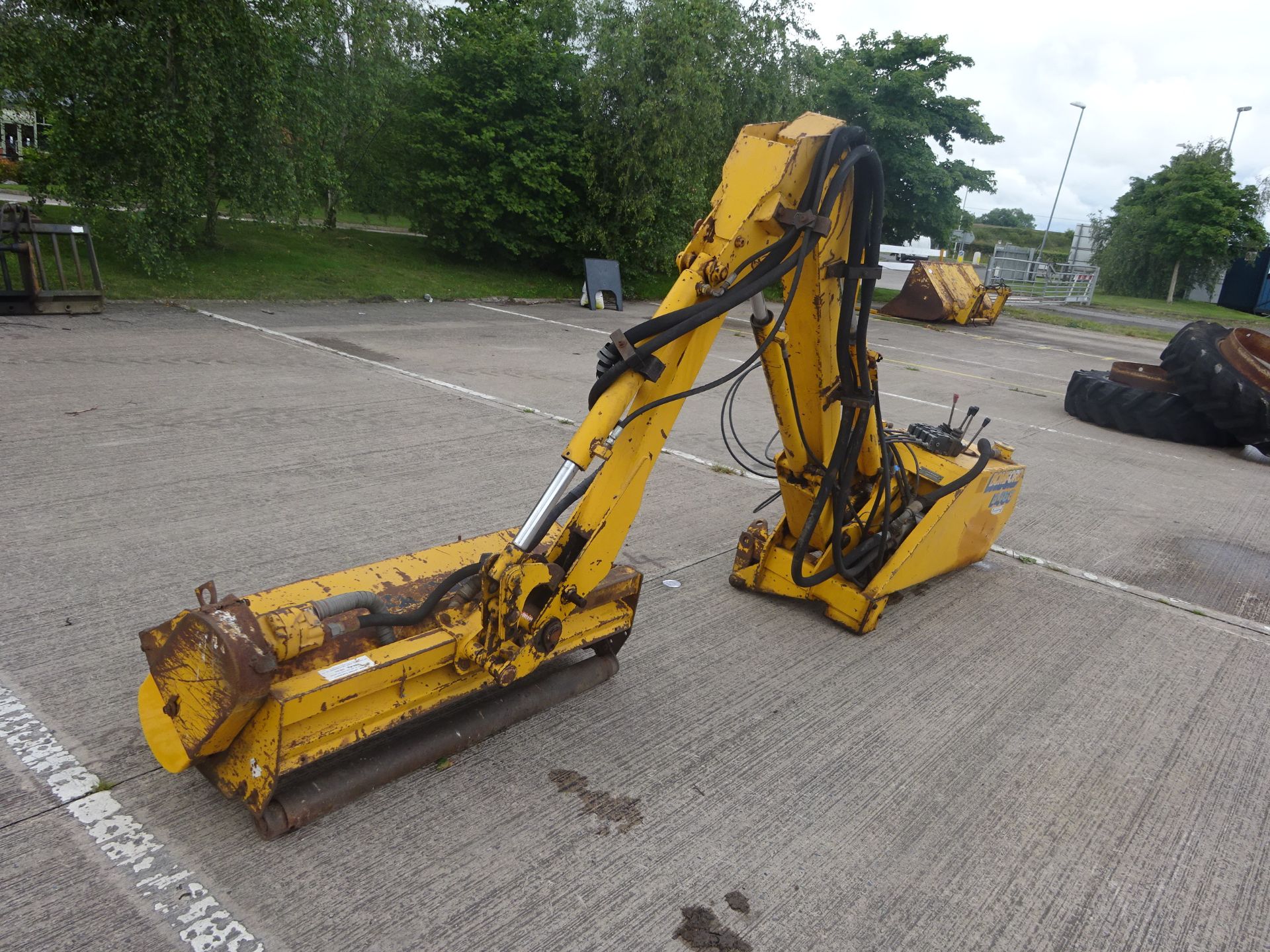 BOMFORD B468 HEDGE CUTTER - Image 3 of 3