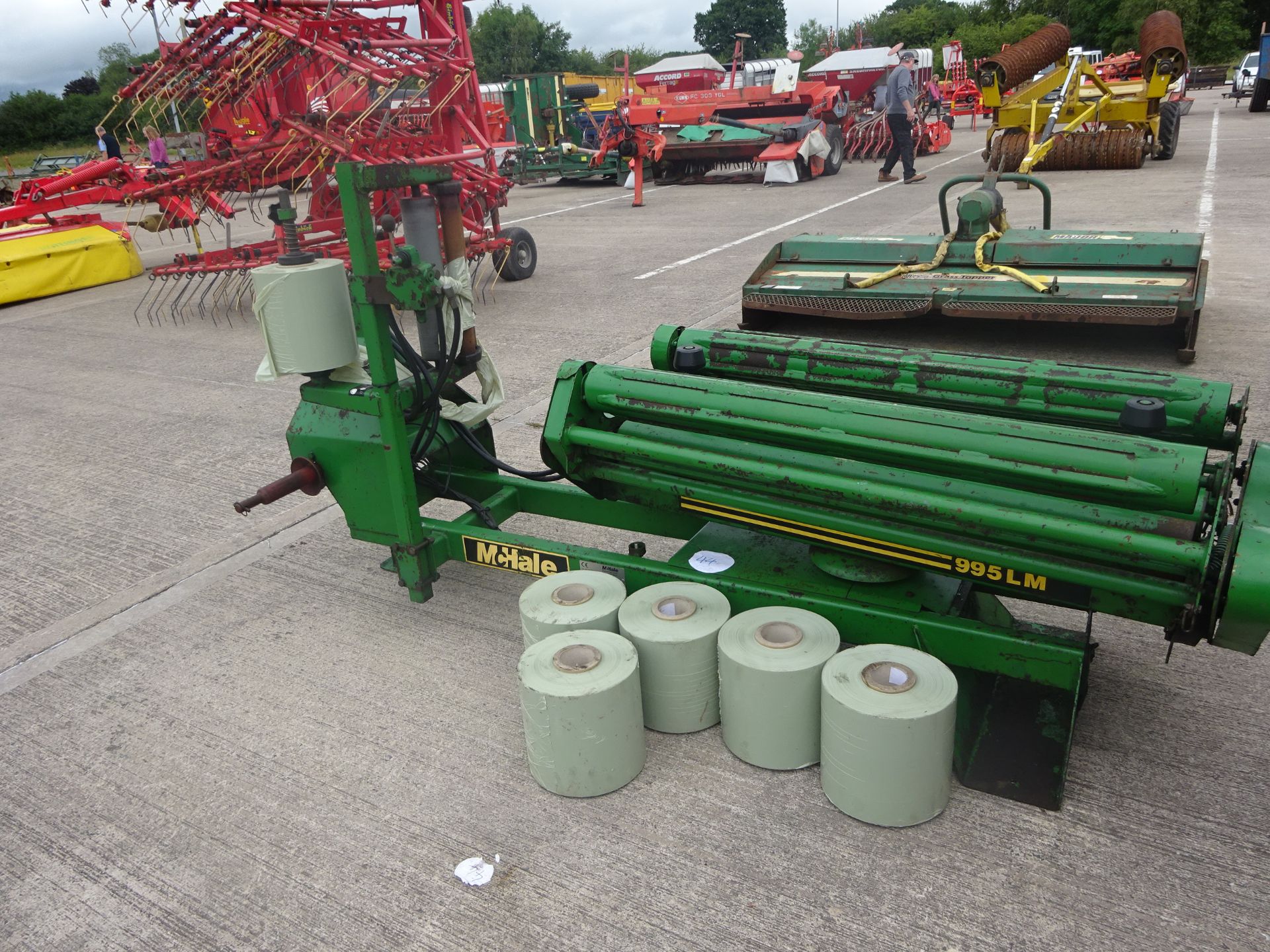 MCHALE CONVENTIONAL BALE WRAPPER - Image 4 of 4