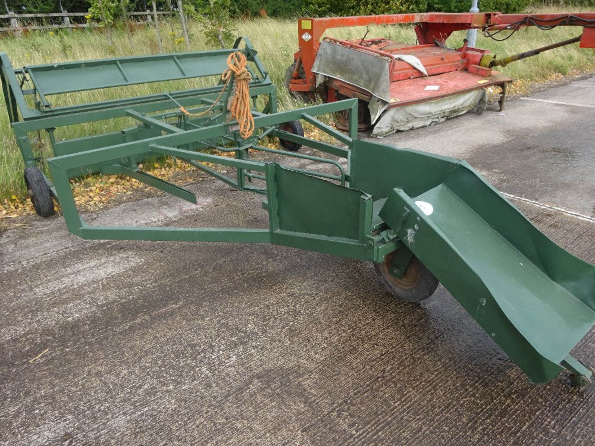 SMALL BALE FLAT 8 SLEDGE