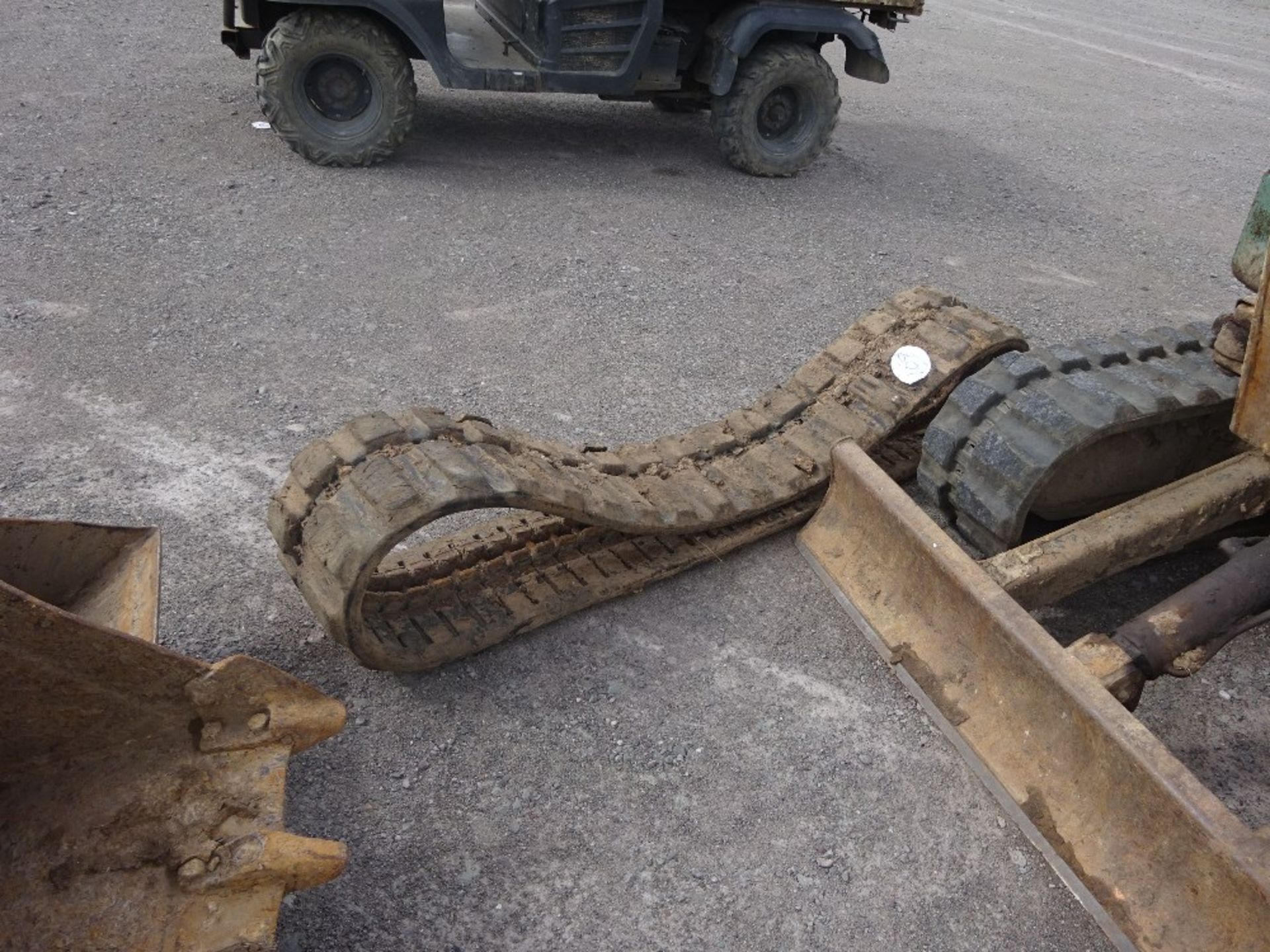 YANMAR 2.6T TRACKED DIGGER C/W 3 BUCKETS SPARE TRACK 4500 HOURS - Image 3 of 7