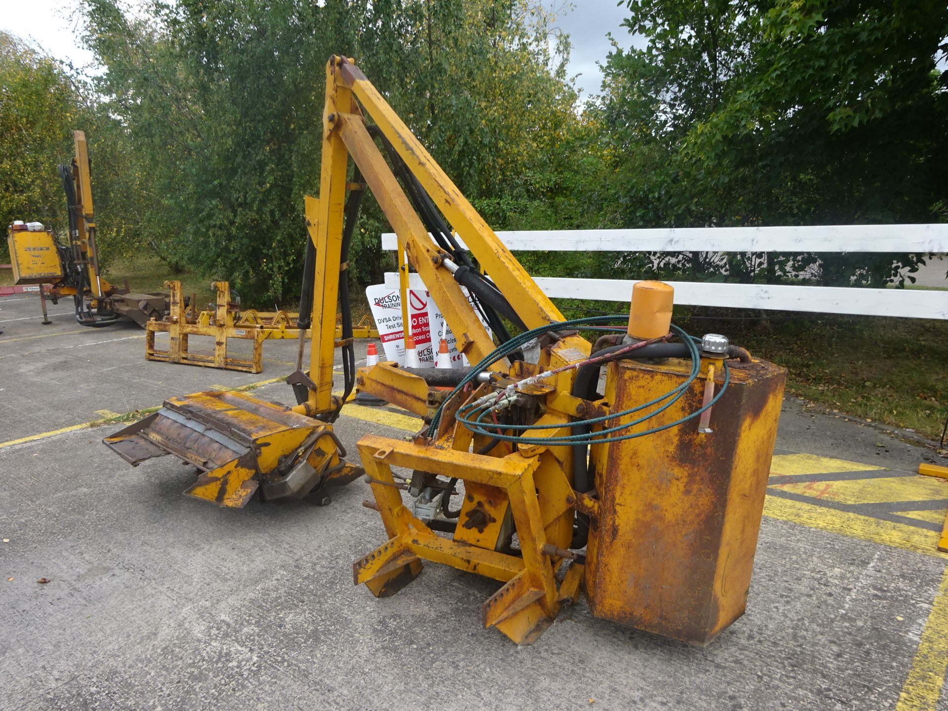 MCCONNELL PA24 HEDGE CUTTER - Image 2 of 2