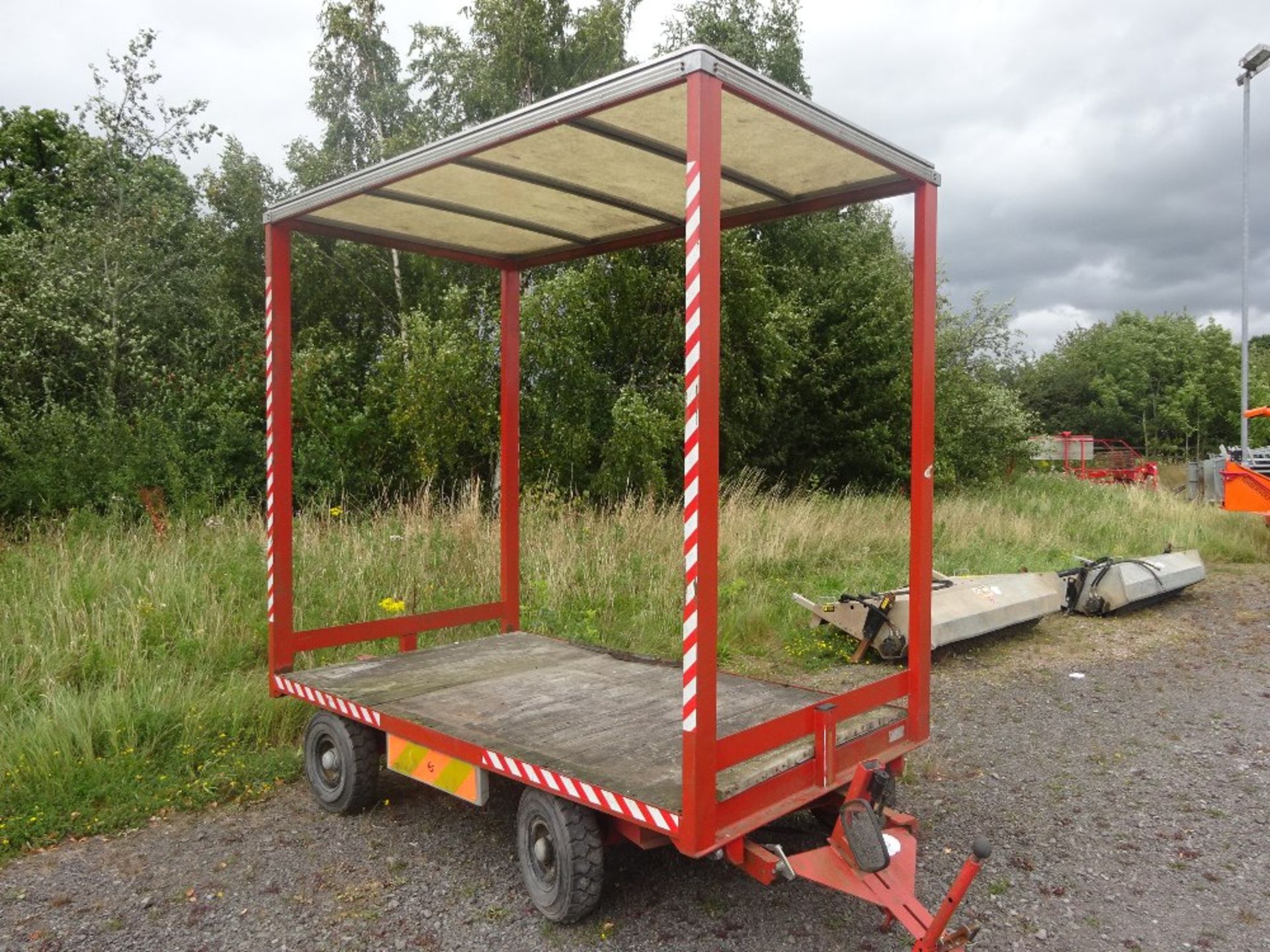 8X4 TOWABLE TRAILER C/W CANOPY