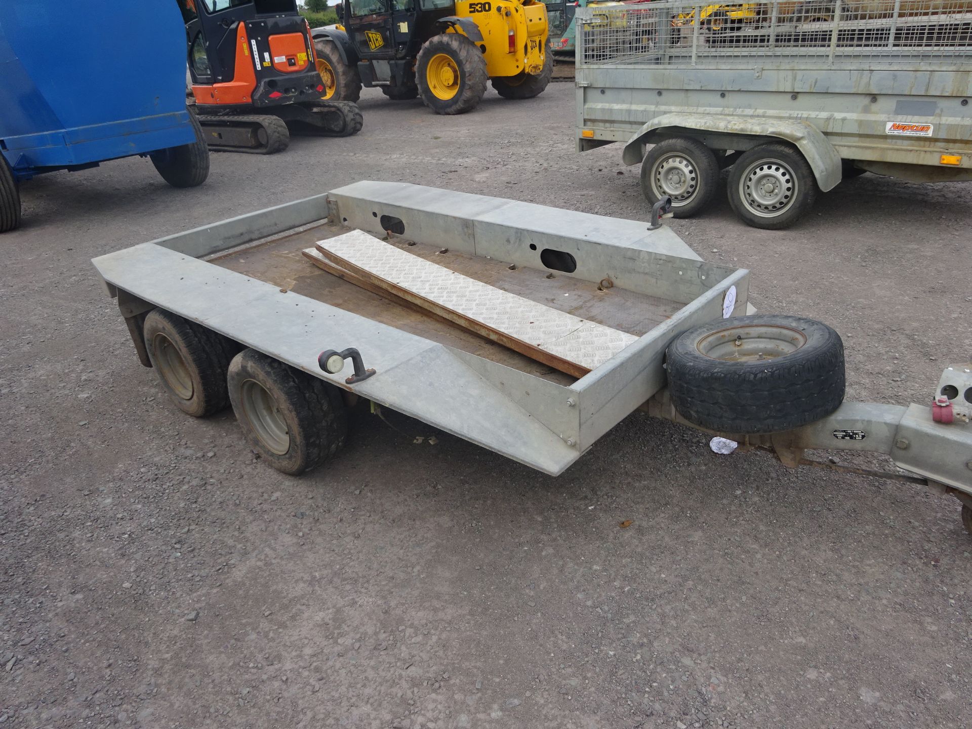 T/A PLANT TRAILER C/W RAMPS - Image 2 of 2