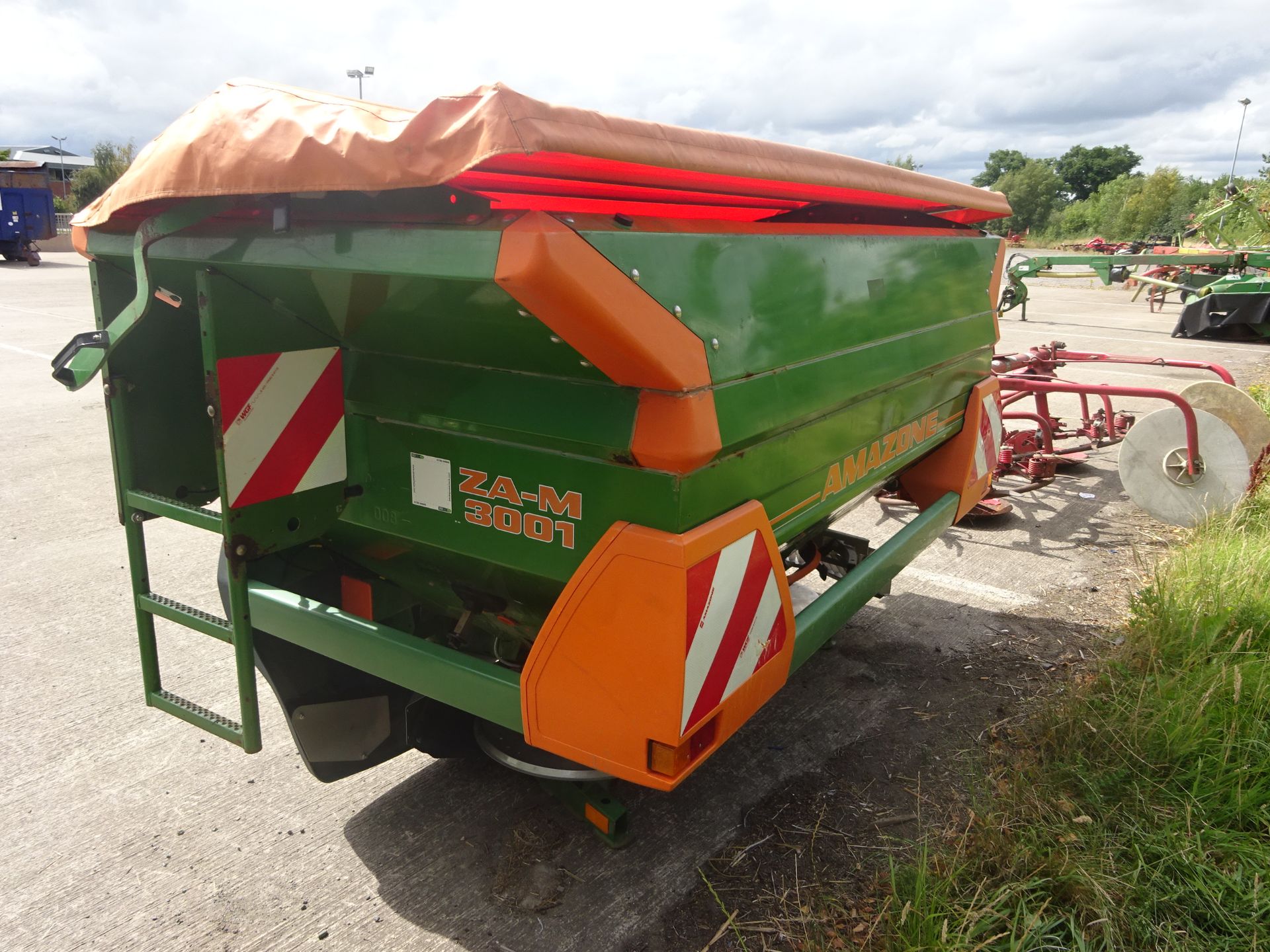 AMAZONE ZAM 3001 FERTSPREADER 24M 36M - Image 2 of 3