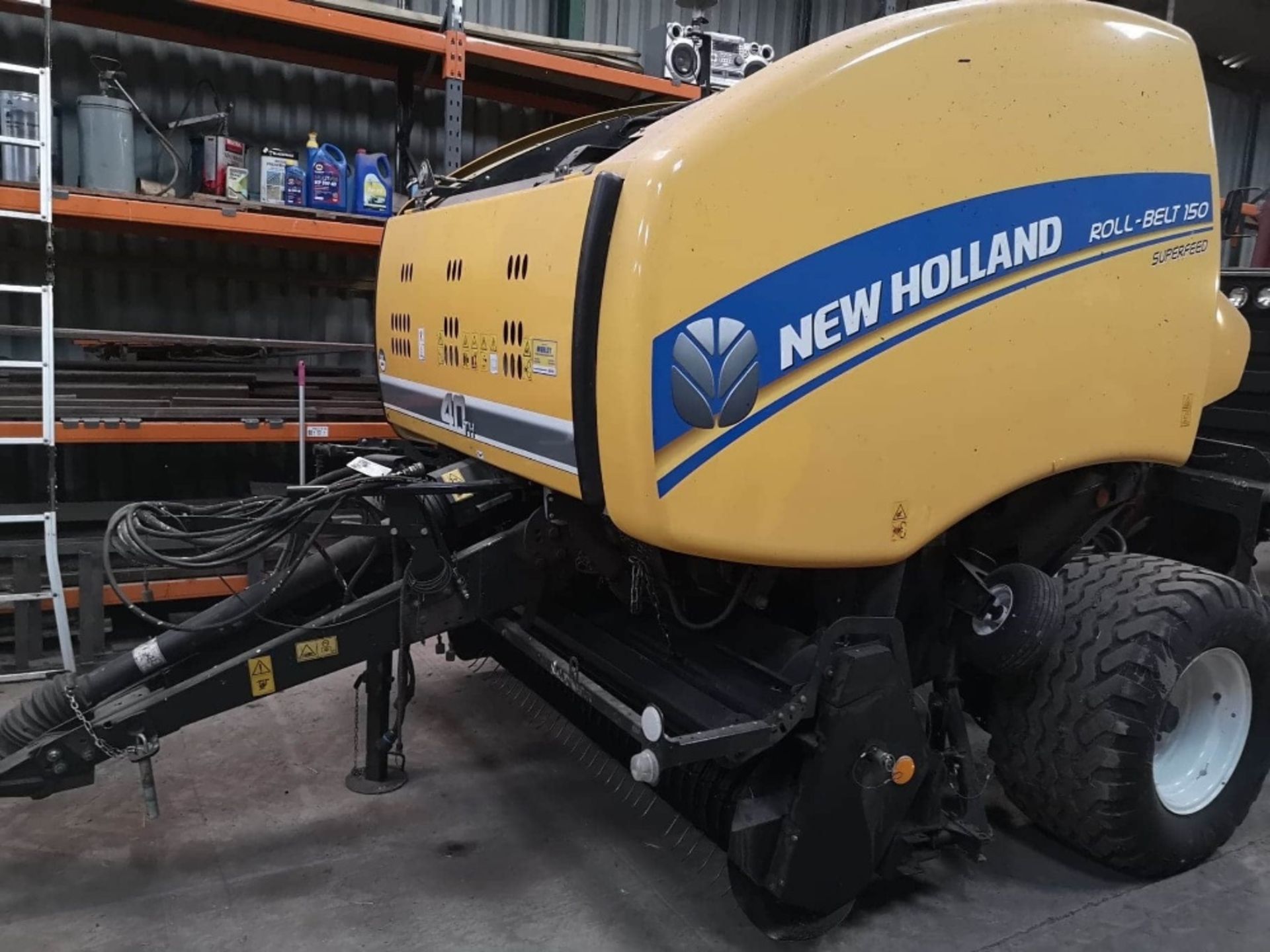 NEW HOLLAND ROLL-BELT 150 SUPERFEED ROUND BALER, 2014,   6000 BALES WIDE PICK-UP SUPERFEED ROTA