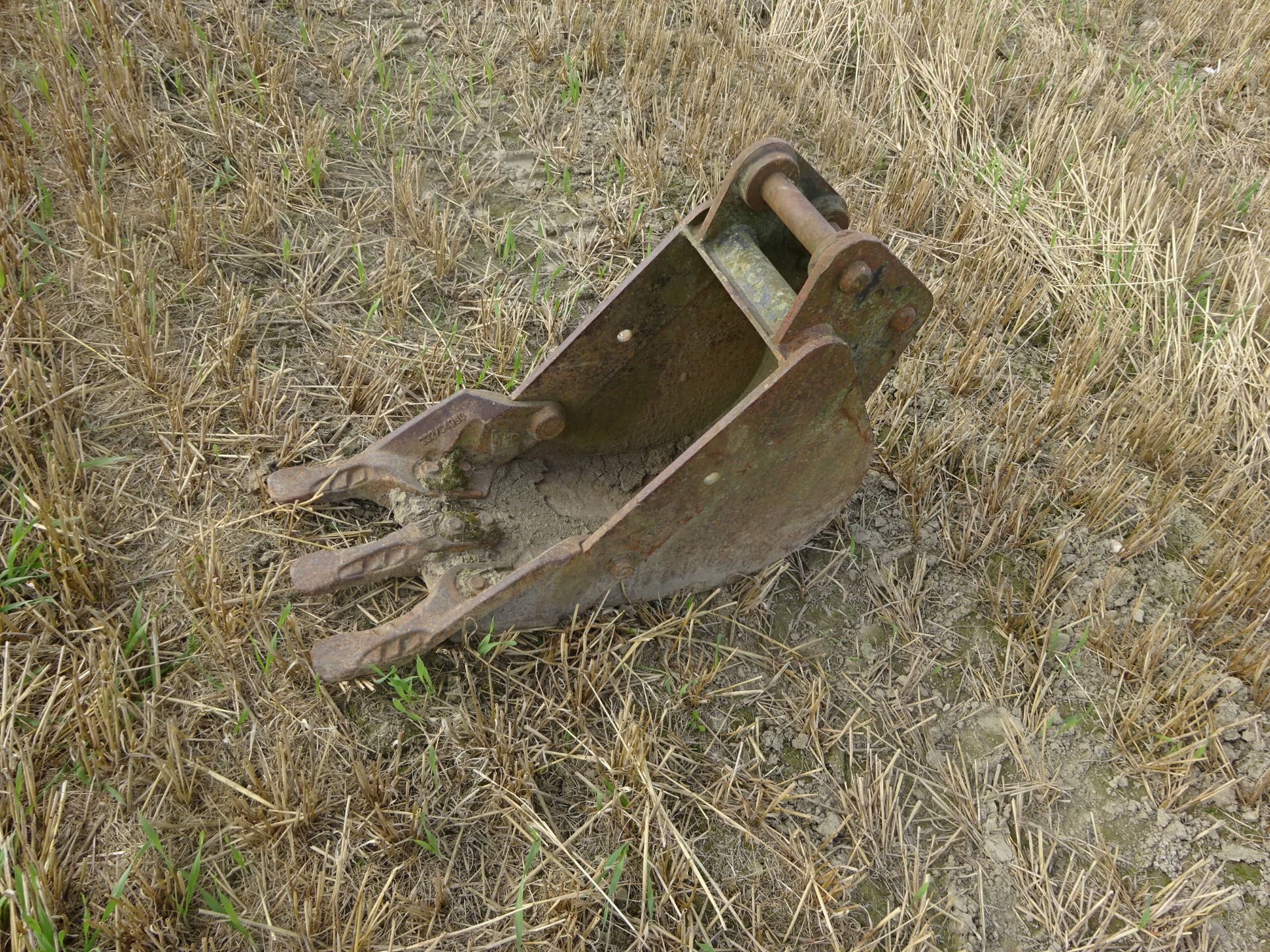 BUCKET FOR JCB