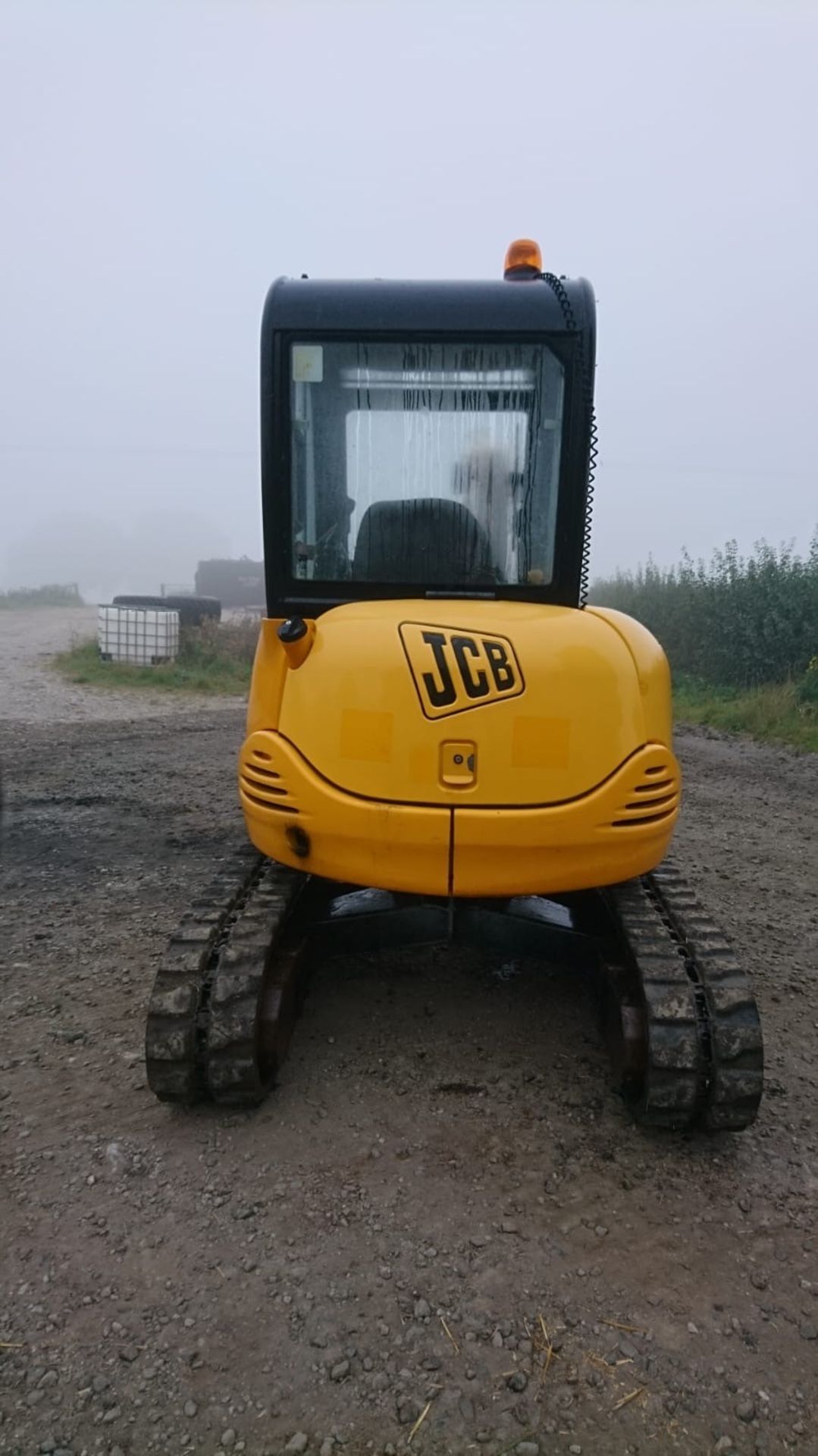 JCB SO8027z 2002 3T DIGGER 2385HOURS c/w BUCKETS &QUICK HITCH HEADSTOCK - Image 3 of 3