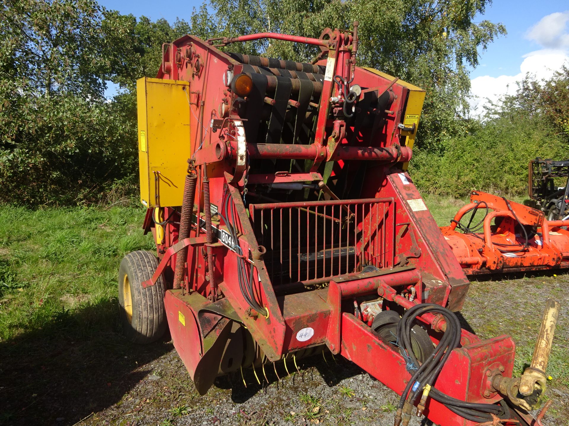 FARMHAND VEERMEER 804 ROUND BALER