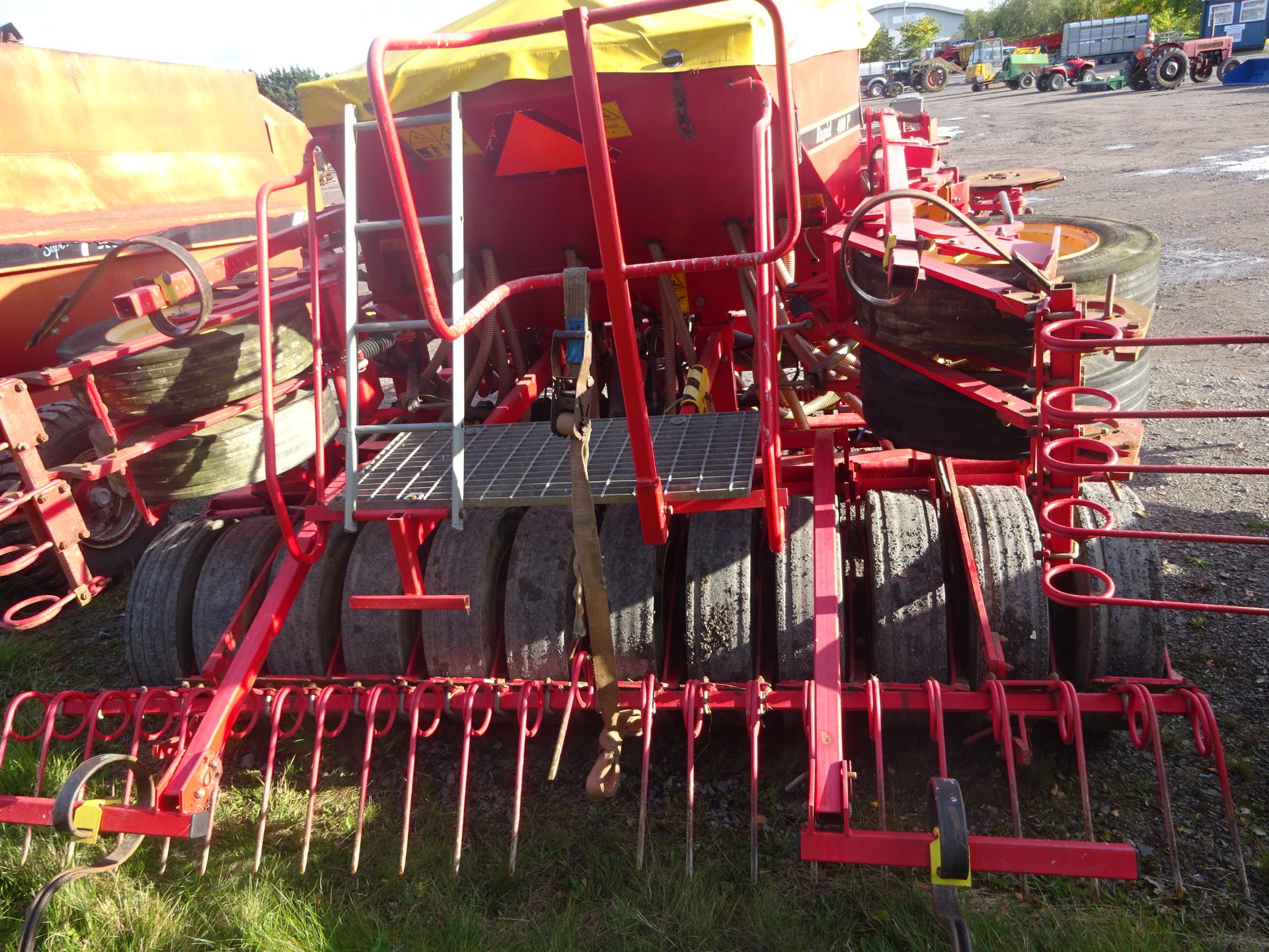 VADERSTAD TRAILED DRILL RD400 - Image 3 of 3