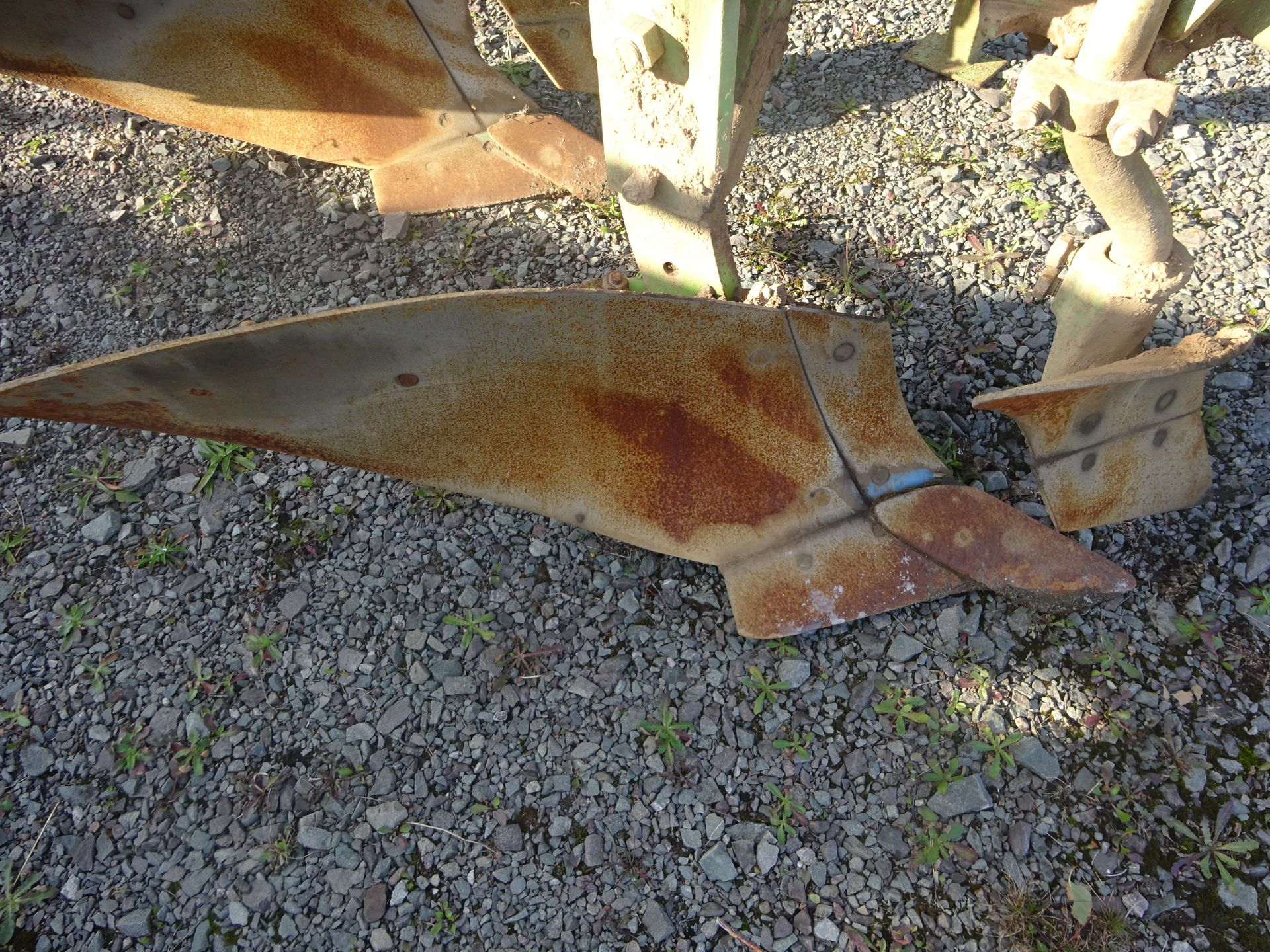 DOWDESWELL 6 FURROW PLOUGH - Image 2 of 2