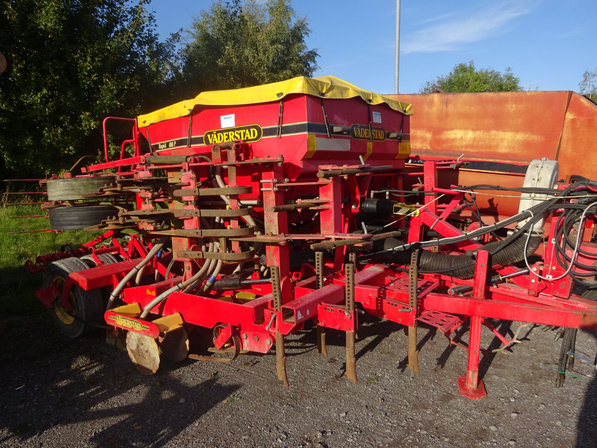 VADERSTAD TRAILED DRILL RD400 - Image 2 of 3