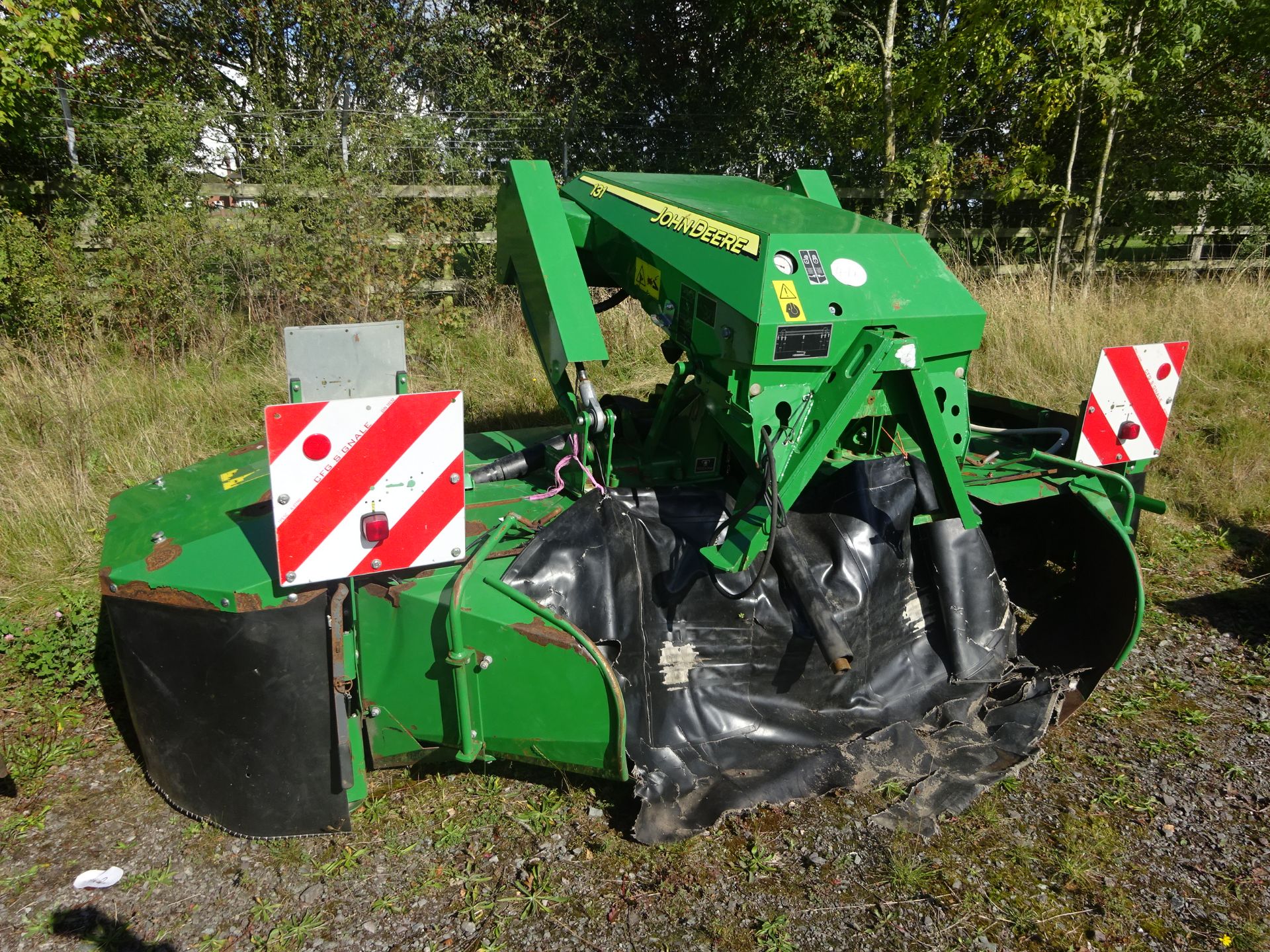 JOHN DEERE 131 10ft FRONT MOWER