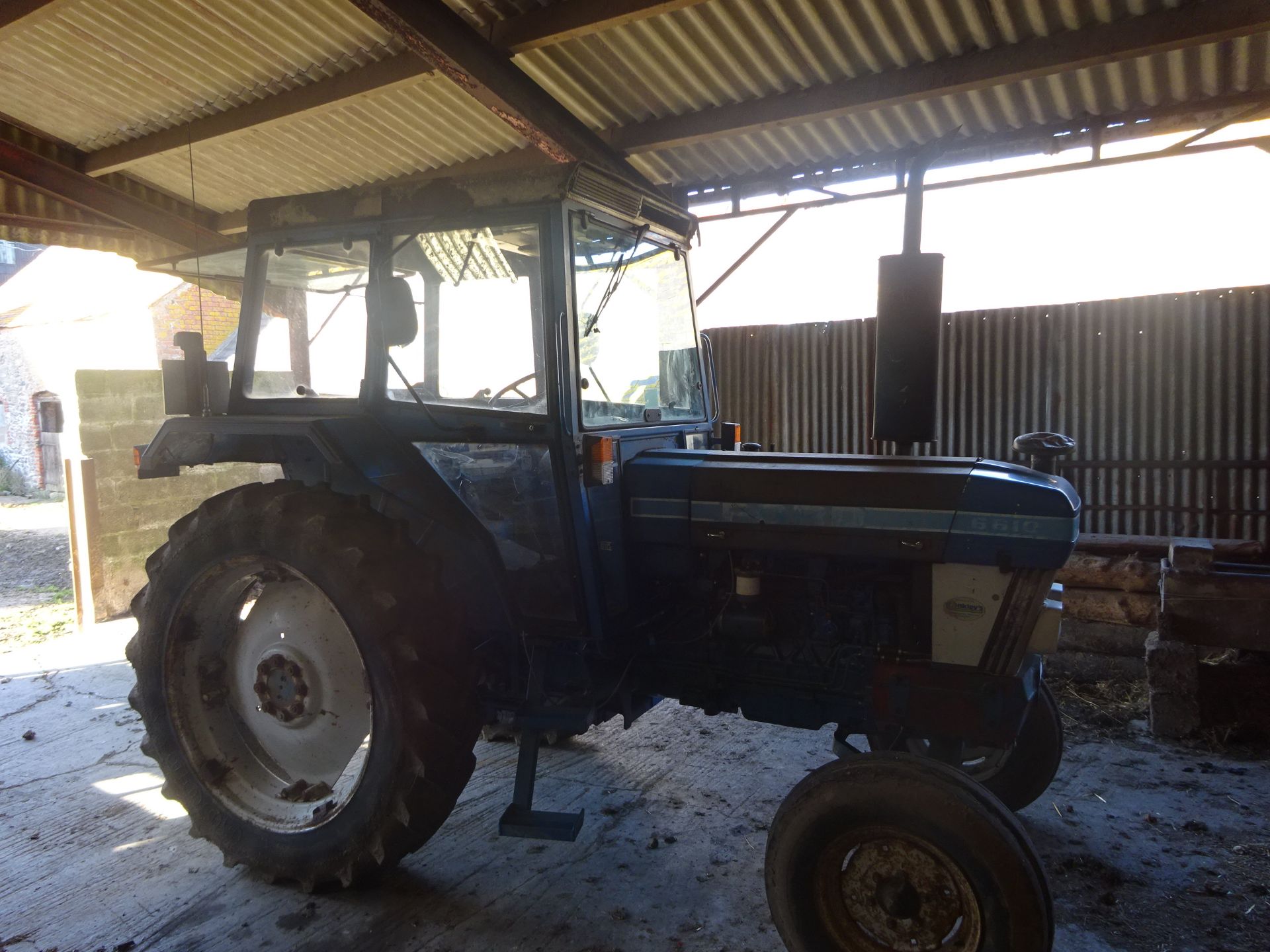 FORD 6610 2 WD TRACTOR REG NO B135 FAW   FIRST REG 01/10/84 RECONDITIONED ENGINE , NEW CLUTCH AND