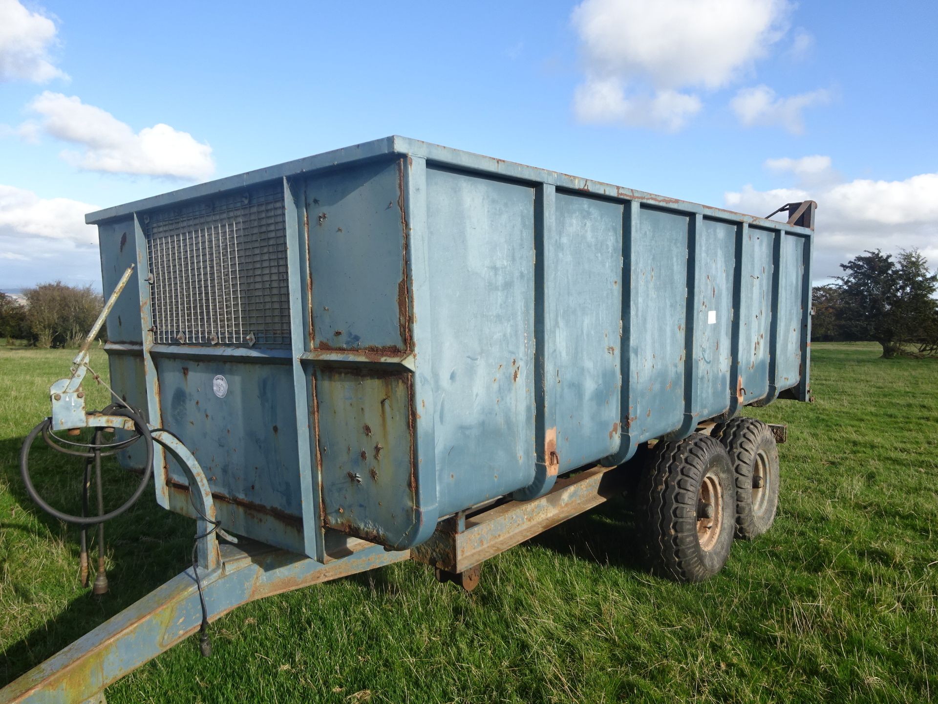 TWIN AXLE GRAIN TRAILER ( 7 TONNE) - Image 2 of 3