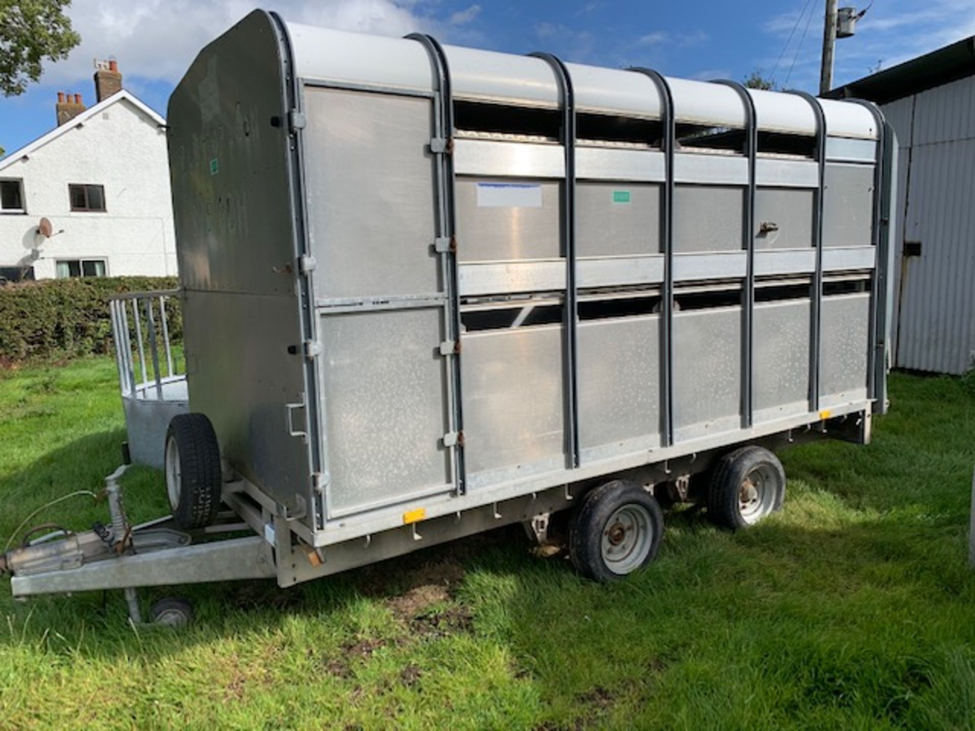 IFOR WILLIAMS T/A LIVESTOCK TRAILER - TWIN DOOR ,SHEEP DECKS & CATTLE GATES