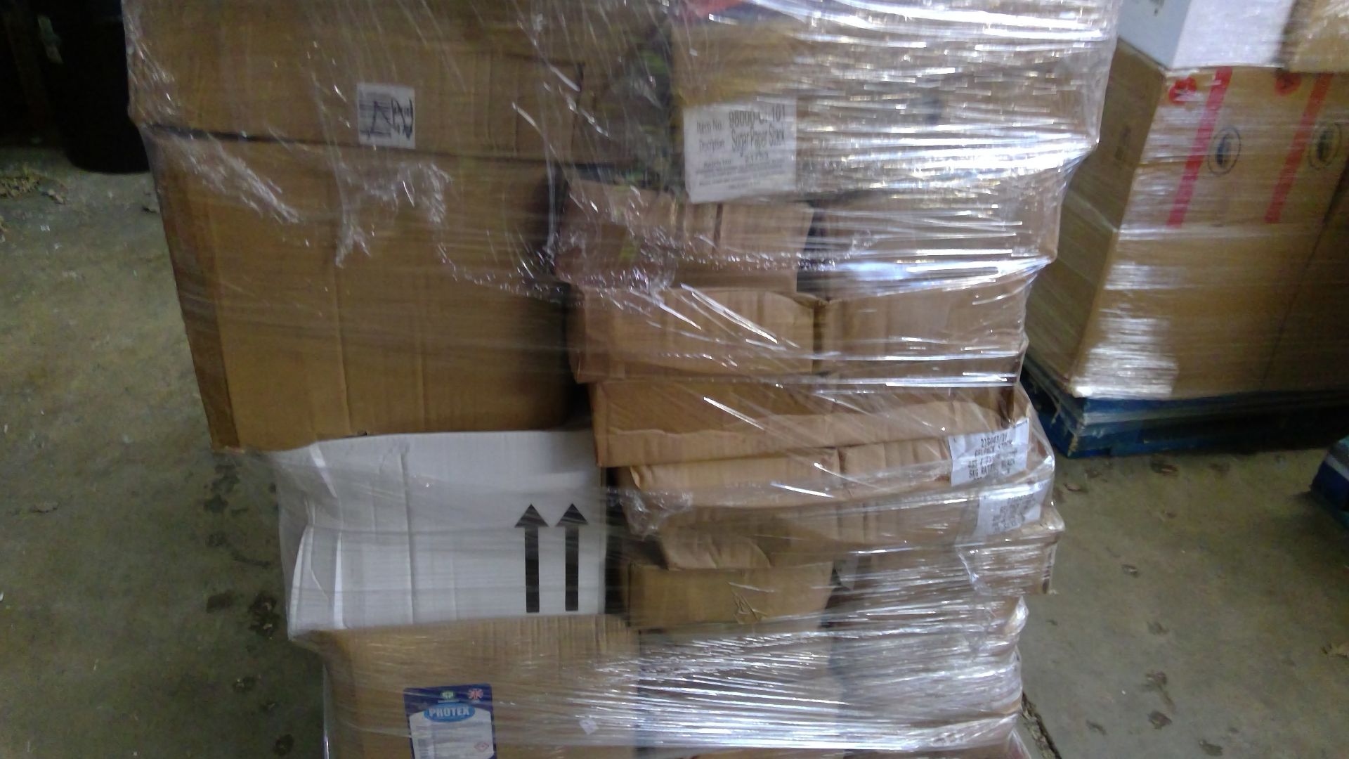 V Grade U Pallet Of Household Including Kick Stools-Tea Towels-Paint Brushes-Refuse Sacks-Mop - Image 7 of 8