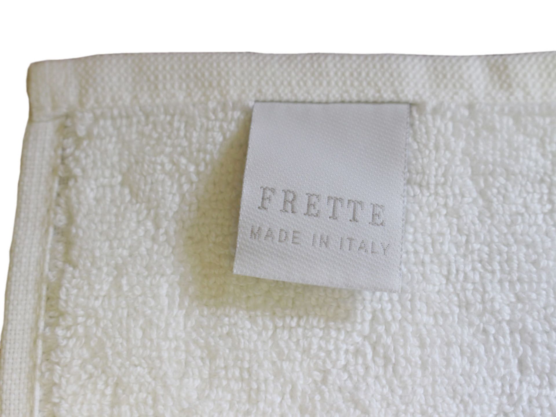 V Brand New Frette Italian Bath Mat - 75 x 50cm - White