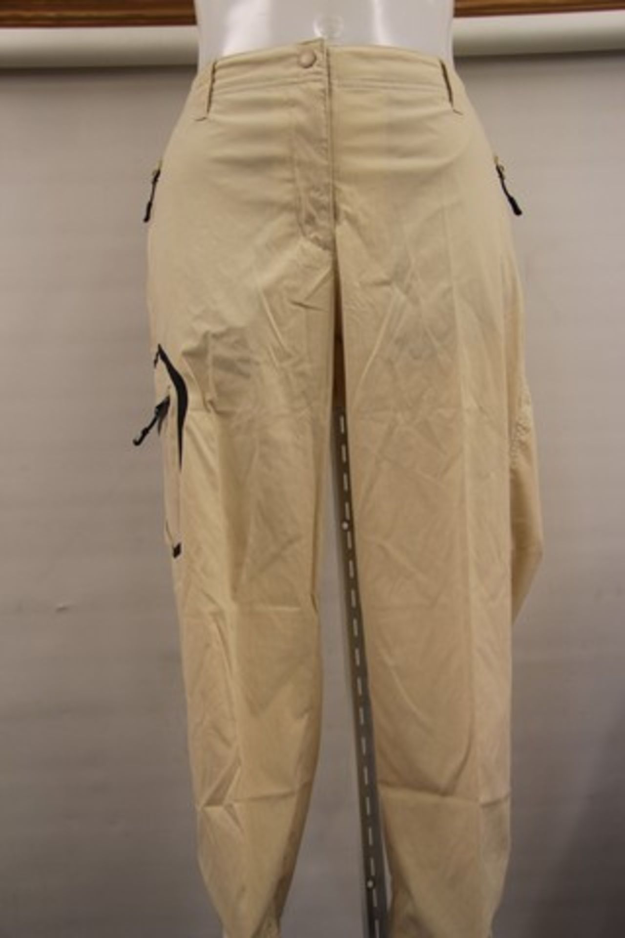 No VAT Brand New Pair Lands End Pale Tan Three Quarter Length Trousers Size M RRP £50