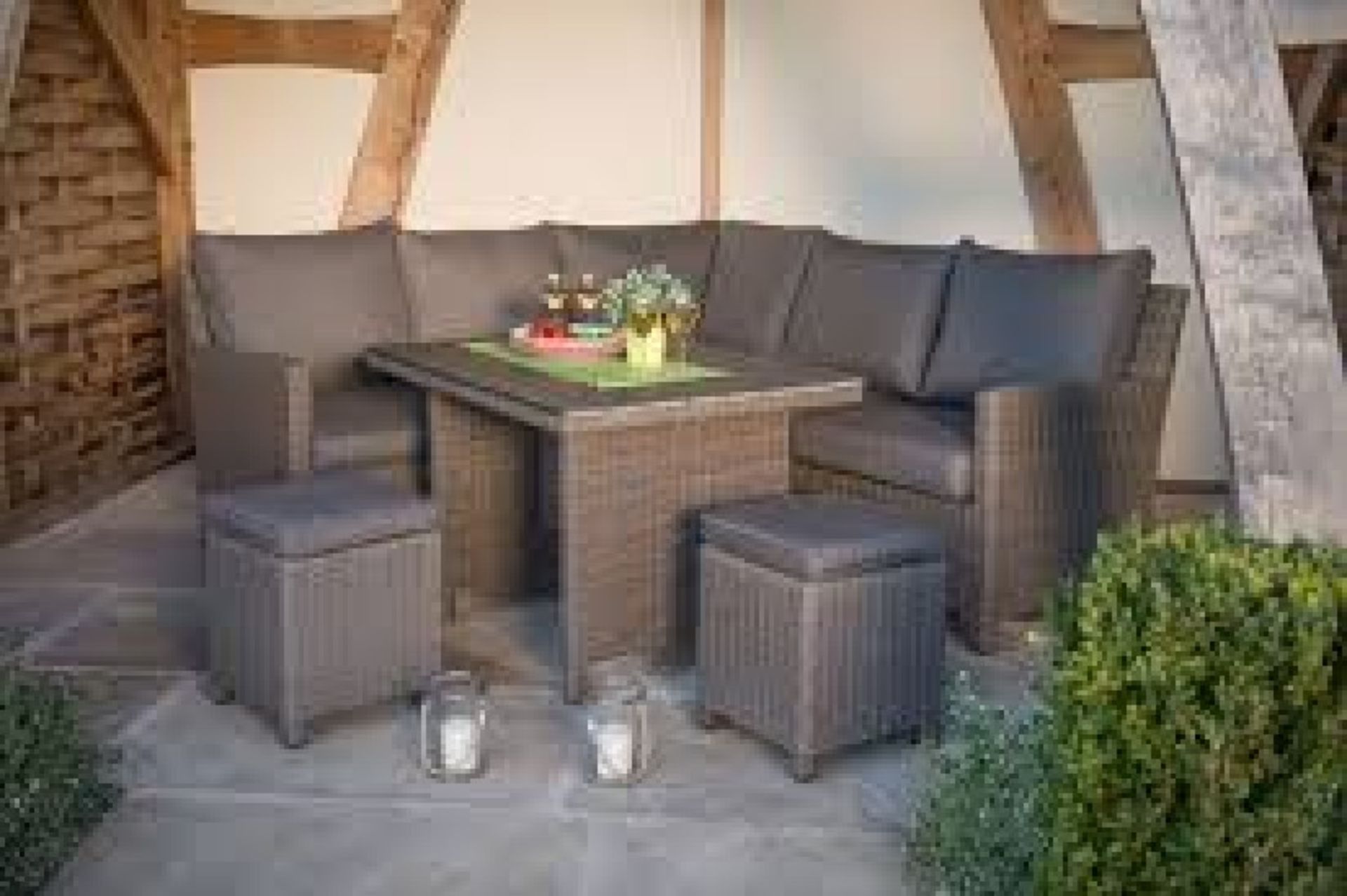 + VAT Brand New Chelsea Garden Company Corner Sofa Set Inc Footstools & Glass Top Table - Aluminium