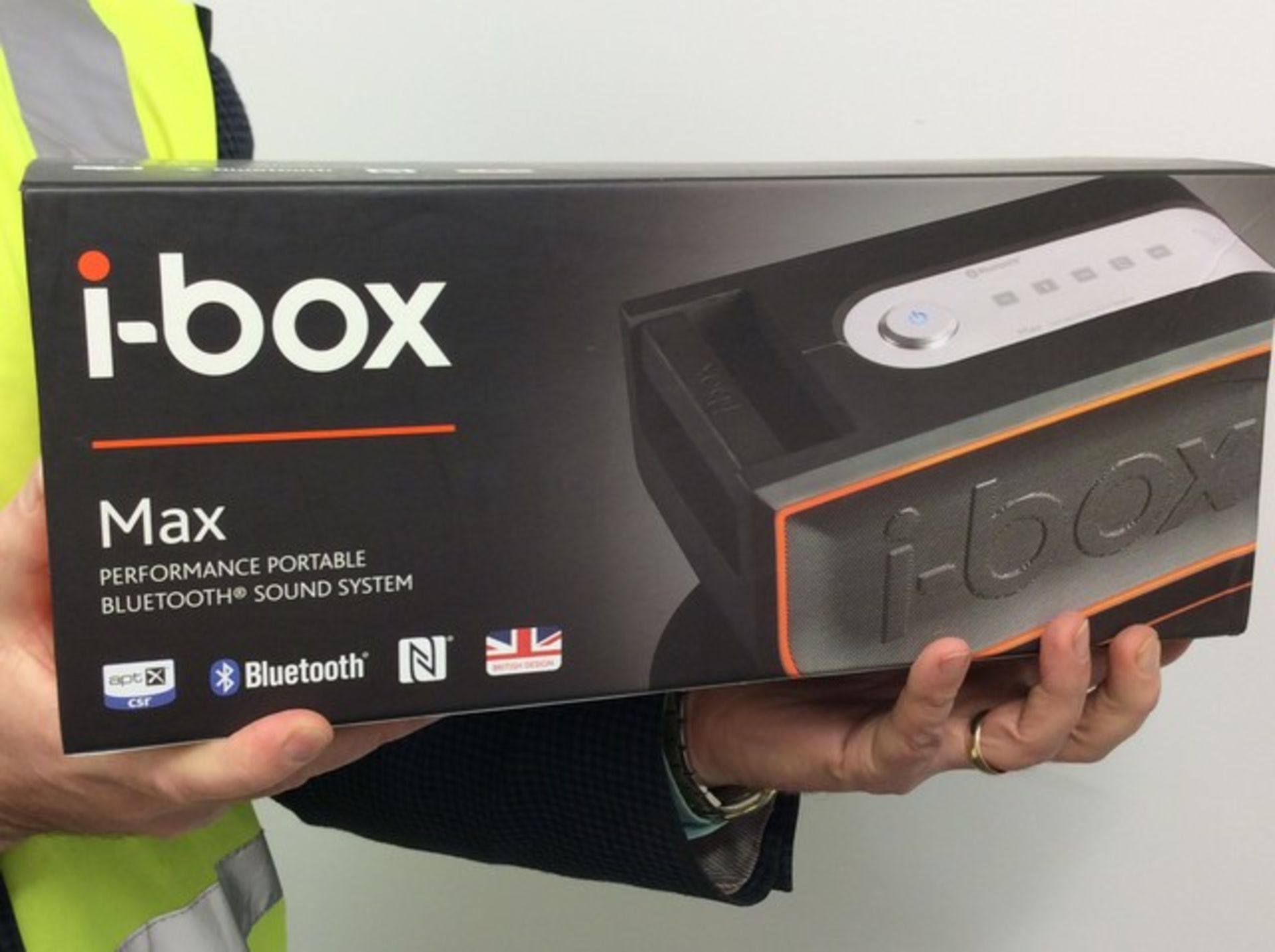 + VAT Brand New (RRP Â£148.99) i-Box Max Performance Portable Bluetooth Sound System With Touch - Image 3 of 3