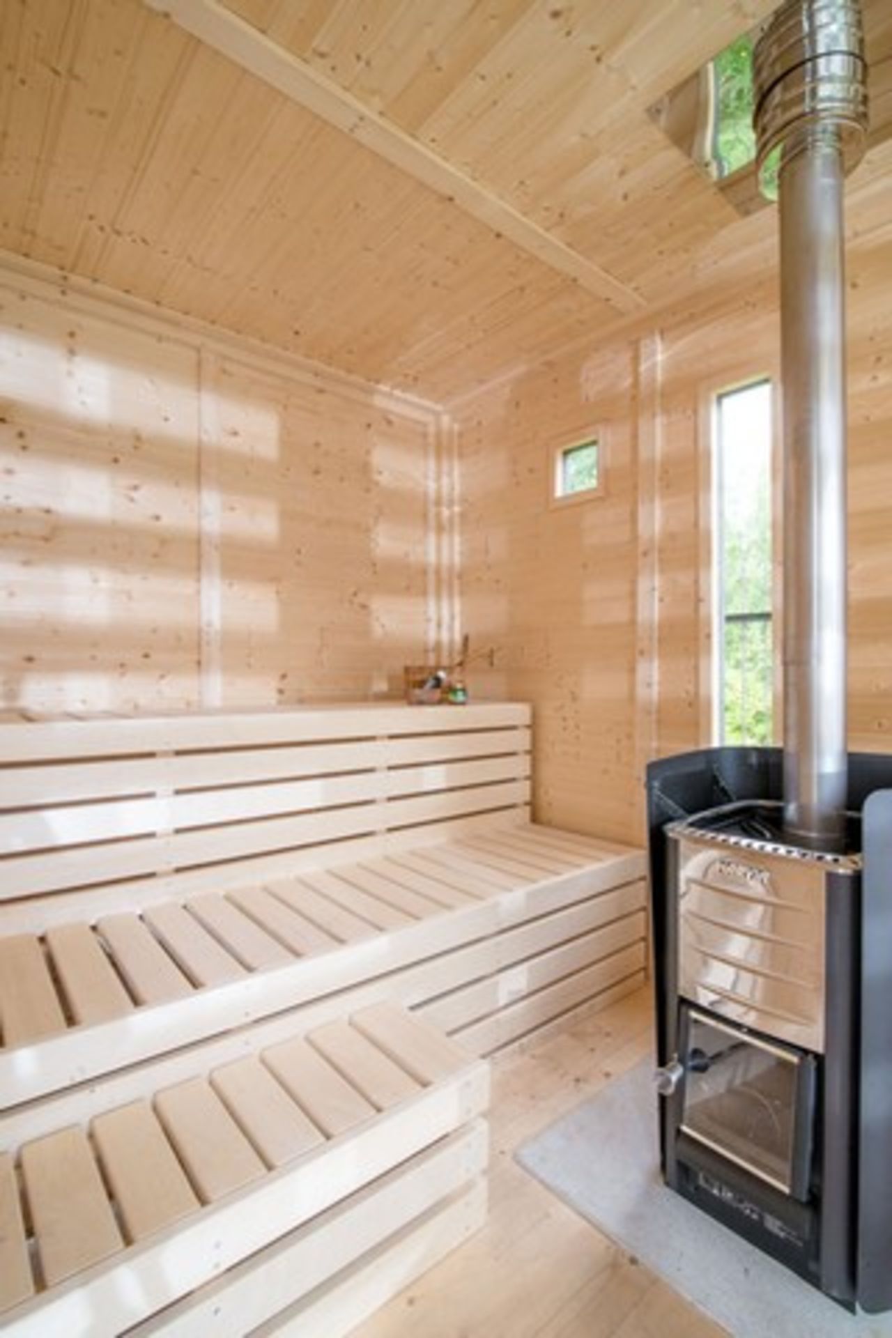 + VAT Brand New 4 x 3m Sauna Cube - 3 Sunscreen Walls With Tempered Glass - 4 Insulated Wall Panels - Image 2 of 6