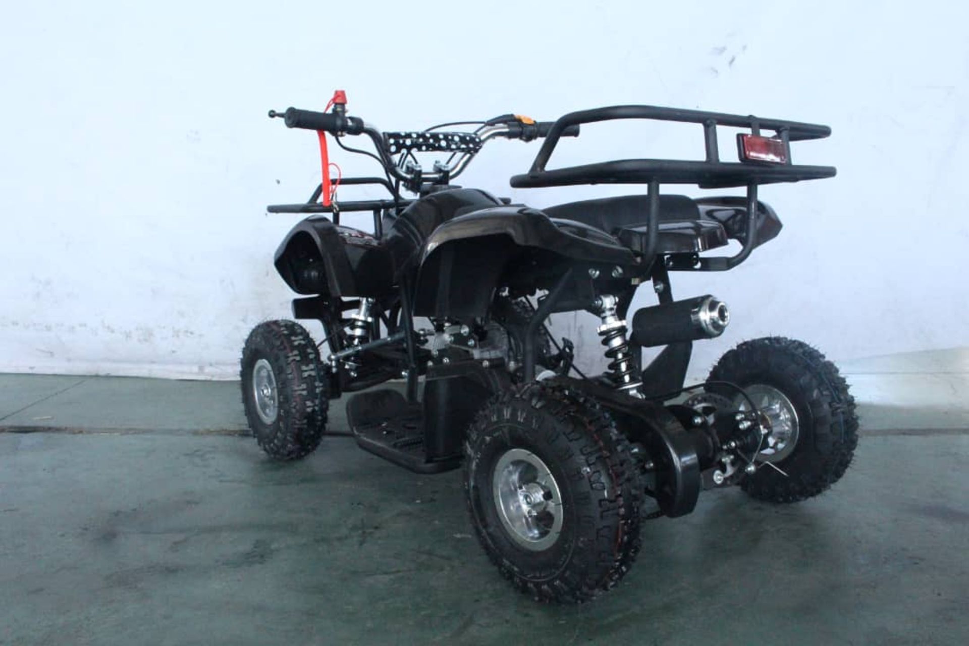 + VAT Brand New 49cc Hawk Mini Quad Bike - Colours May Vary - Full Front And Rear Suspension - Disk - Bild 4 aus 9